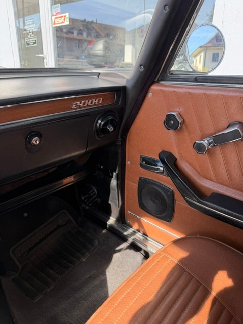 ALFA ROMEO 2000-image-6
