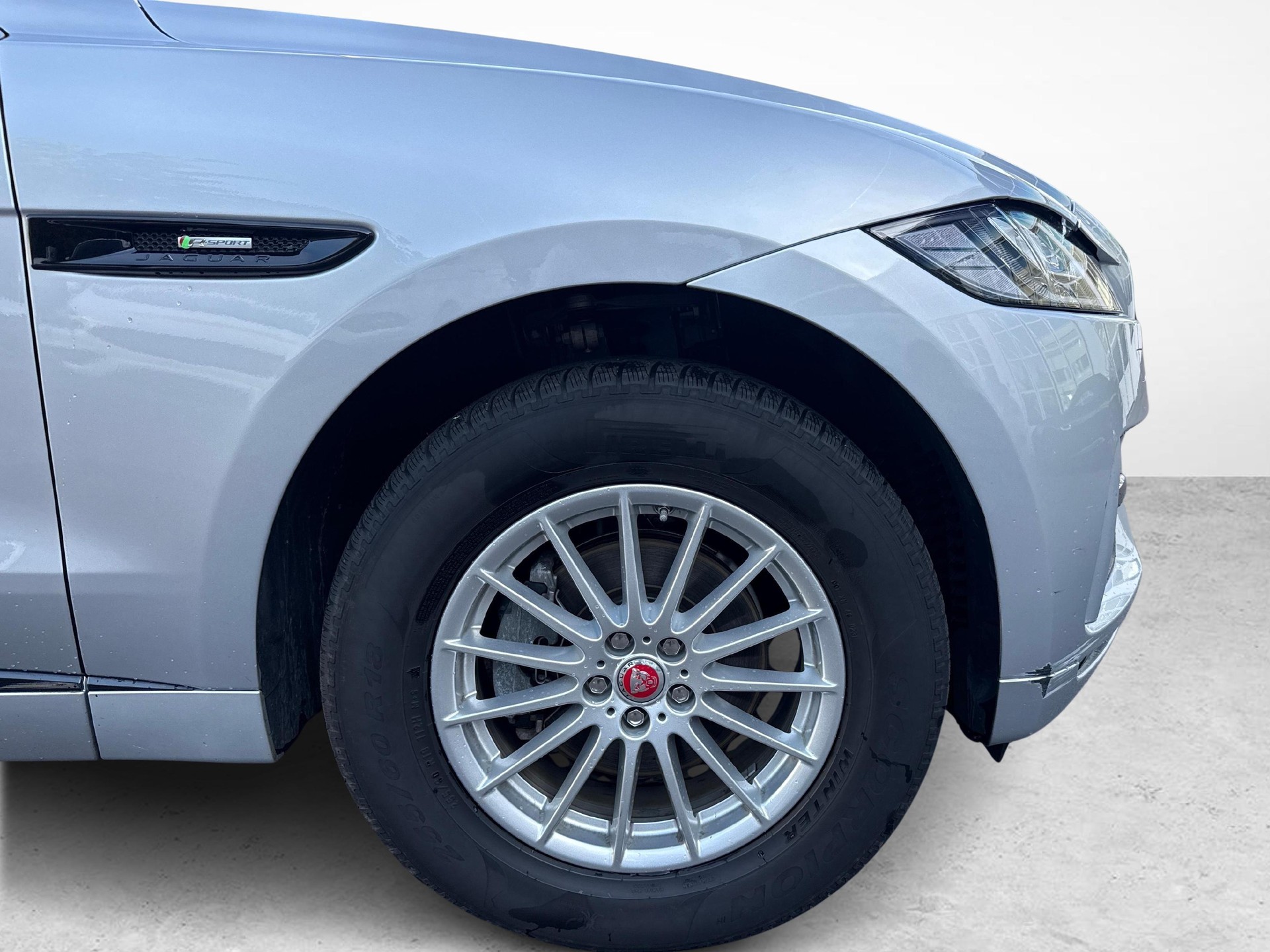 JAGUAR F-Pace 2.0 D 180 R-Sport AWD-image-12