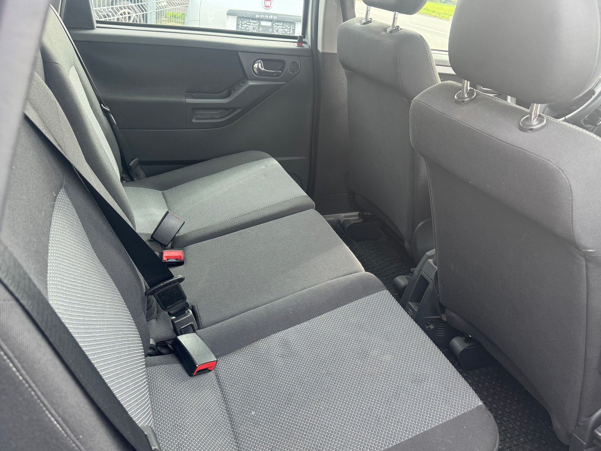 OPEL Meriva 1.8i 16V Enjoy-image-8
