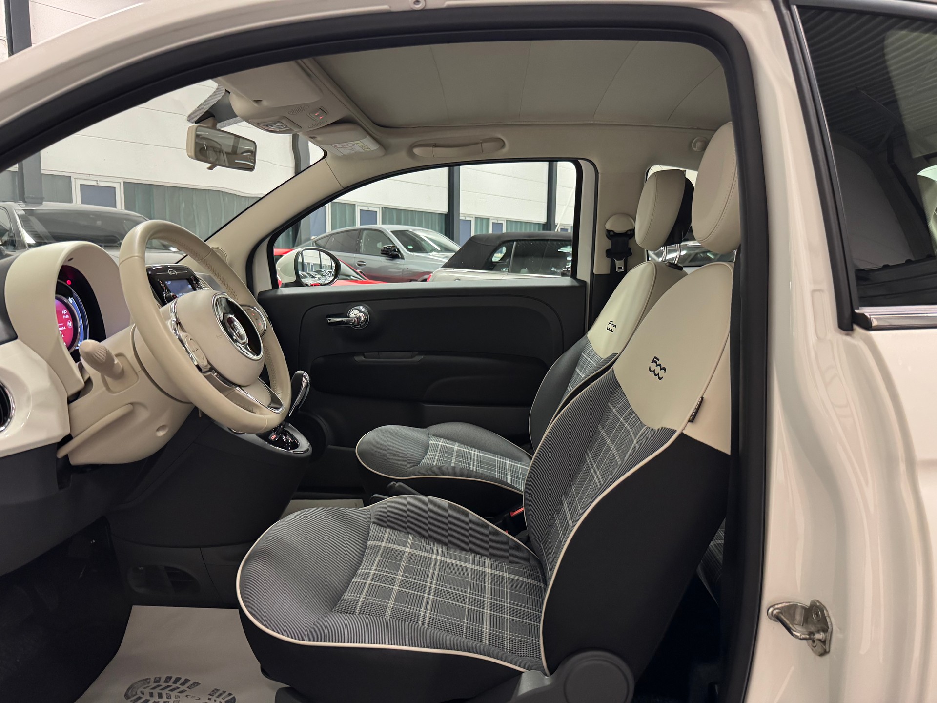 FIAT 500C 0.9 Twinair Lounge Dualogic-image-19
