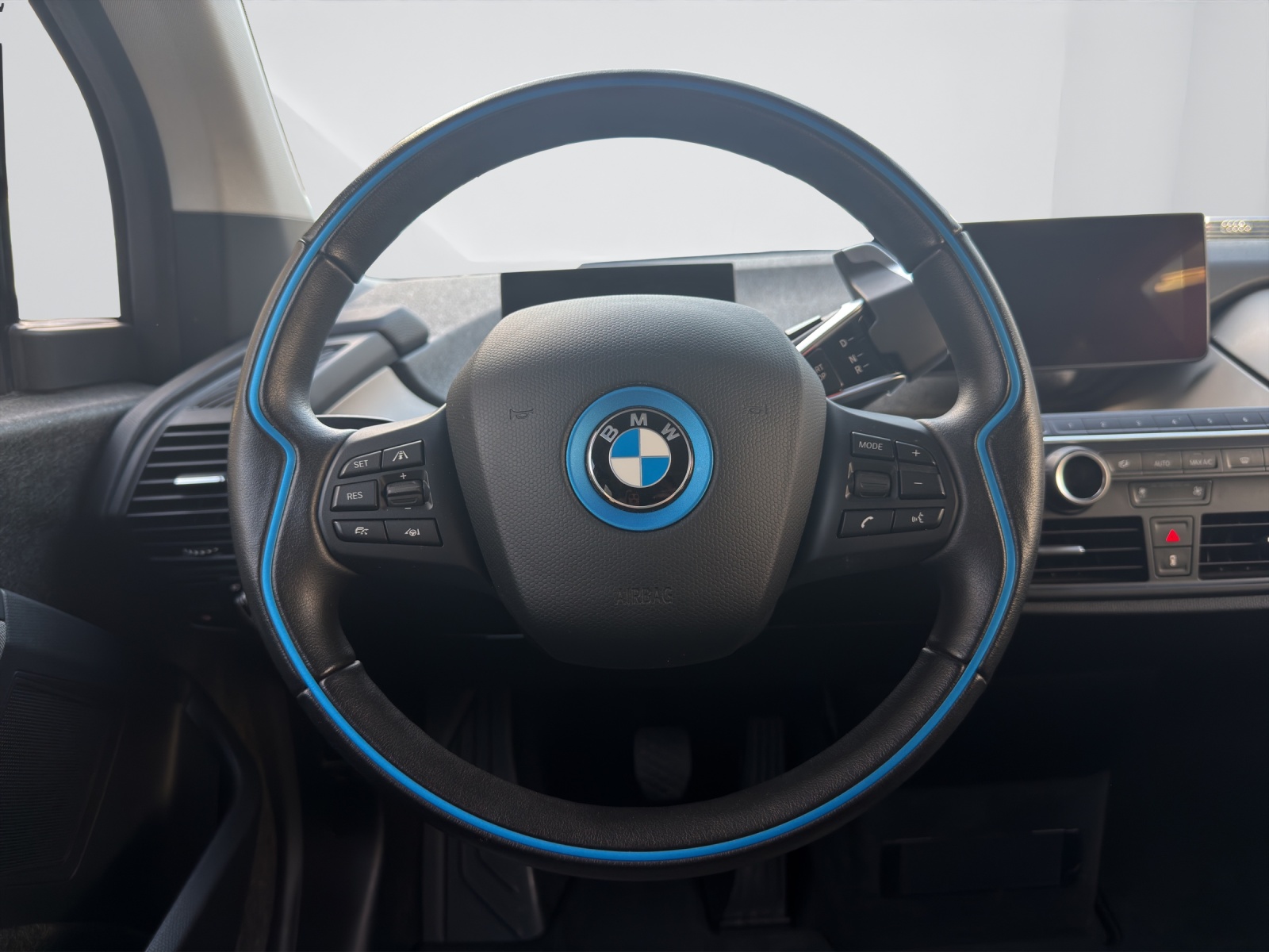 BMW i3 120 Ah-image-16