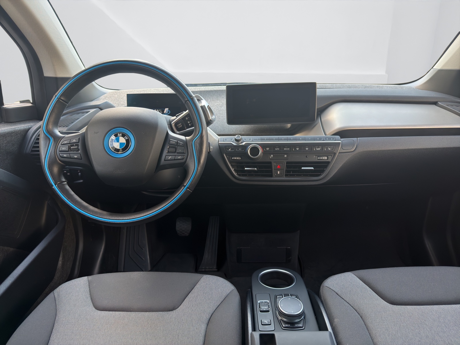 BMW i3 120 Ah-image-21