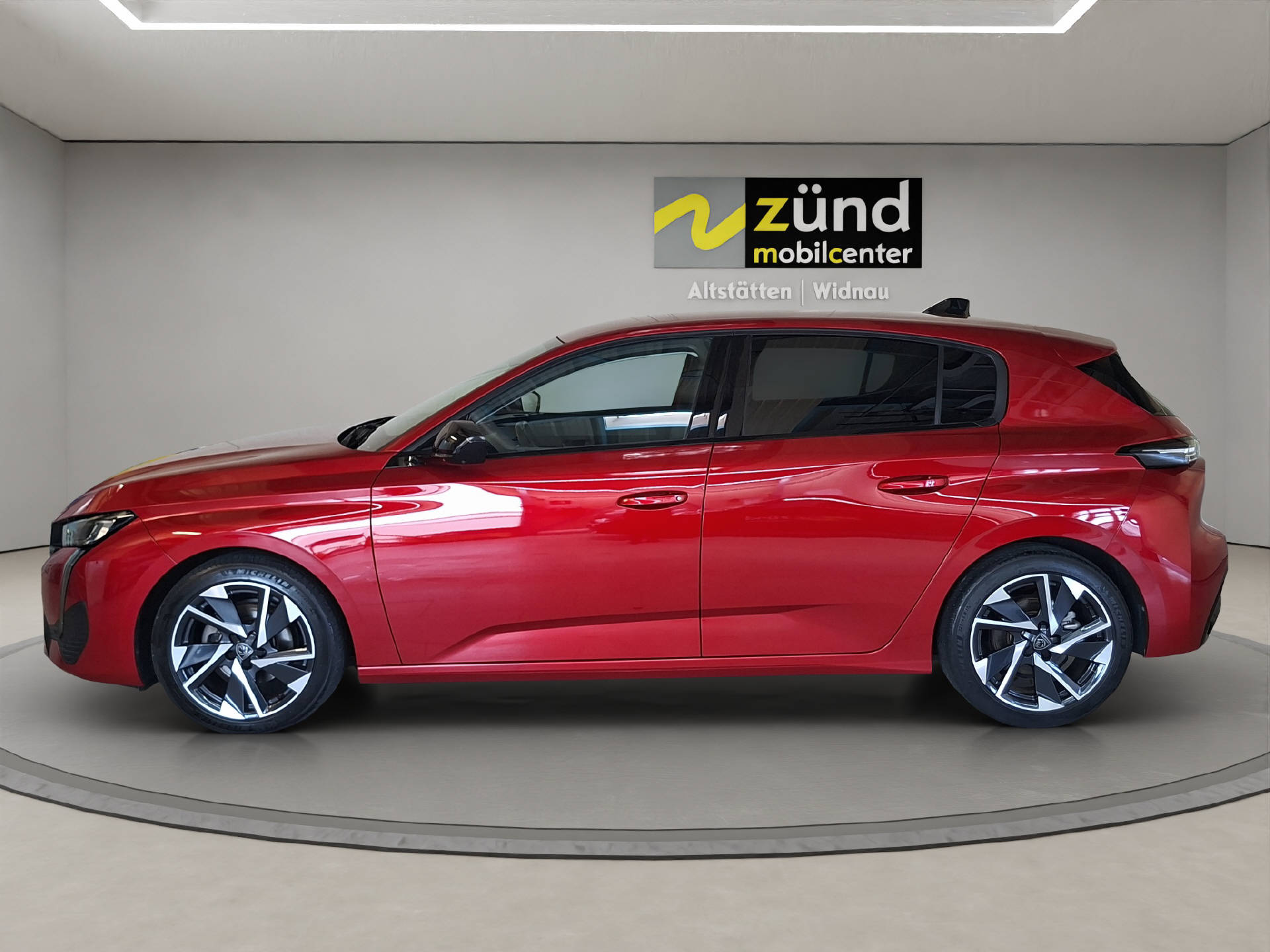 PEUGEOT 308 1.2 PureTech Allure Pack-image-1
