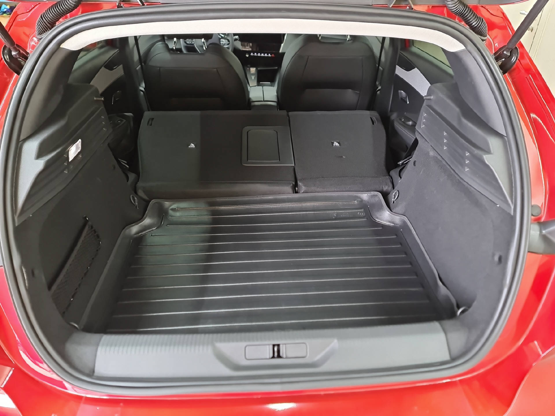 PEUGEOT 308 1.2 PureTech Allure Pack-image-13