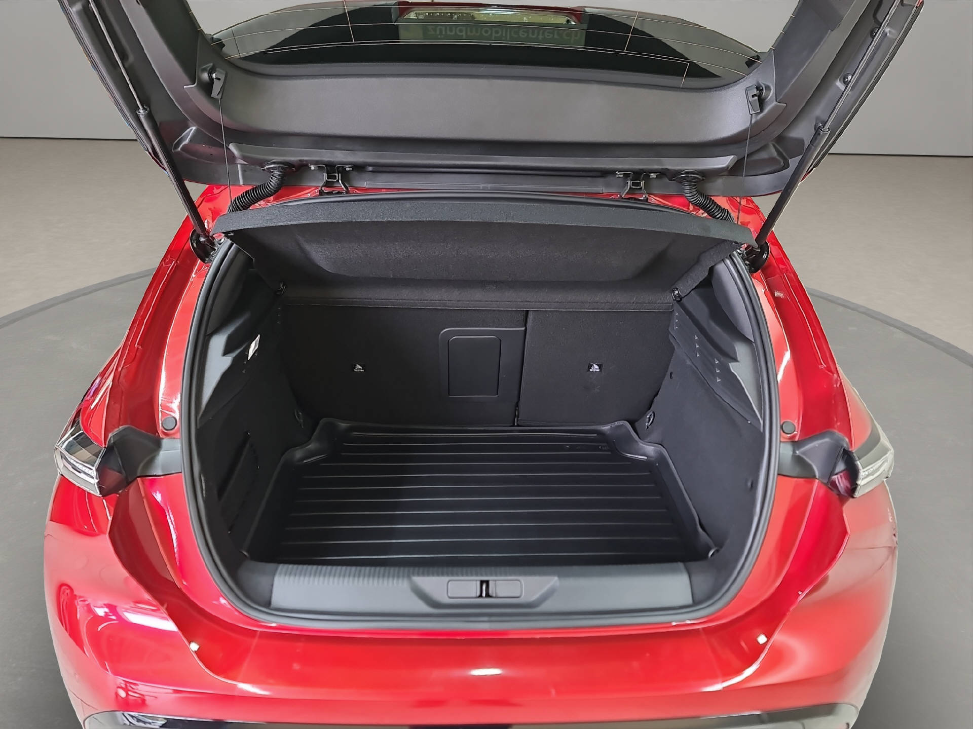 PEUGEOT 308 1.2 PureTech Allure Pack-image-12