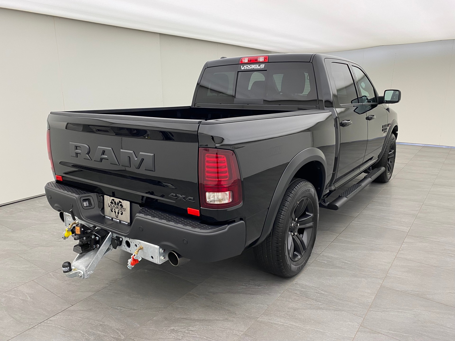 DODGE Ram 1500 5.7 V8 Warlock Crew Cab 10.5T-image-3