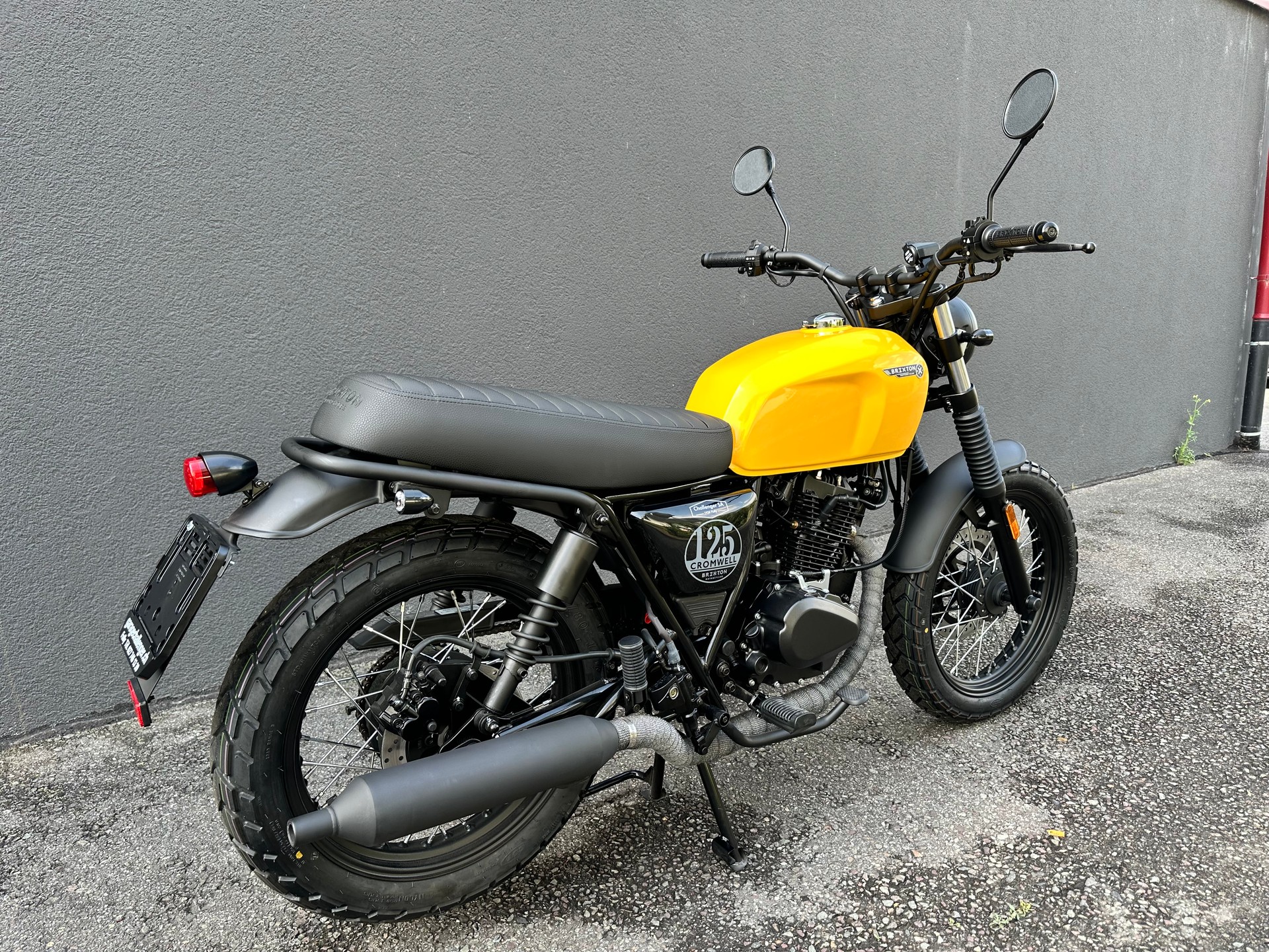 BRIXTON Cromwell 125 CBS-image-2