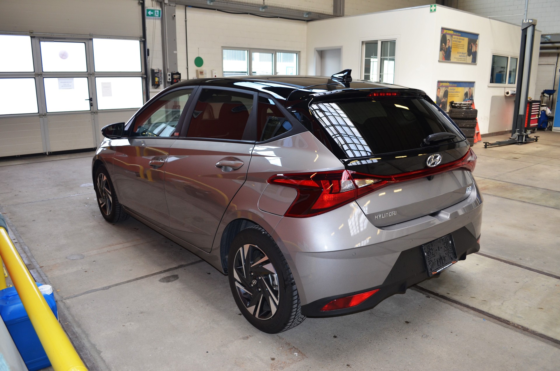 HYUNDAI i20 1.0 T-GDi Amplia DCT-image-6