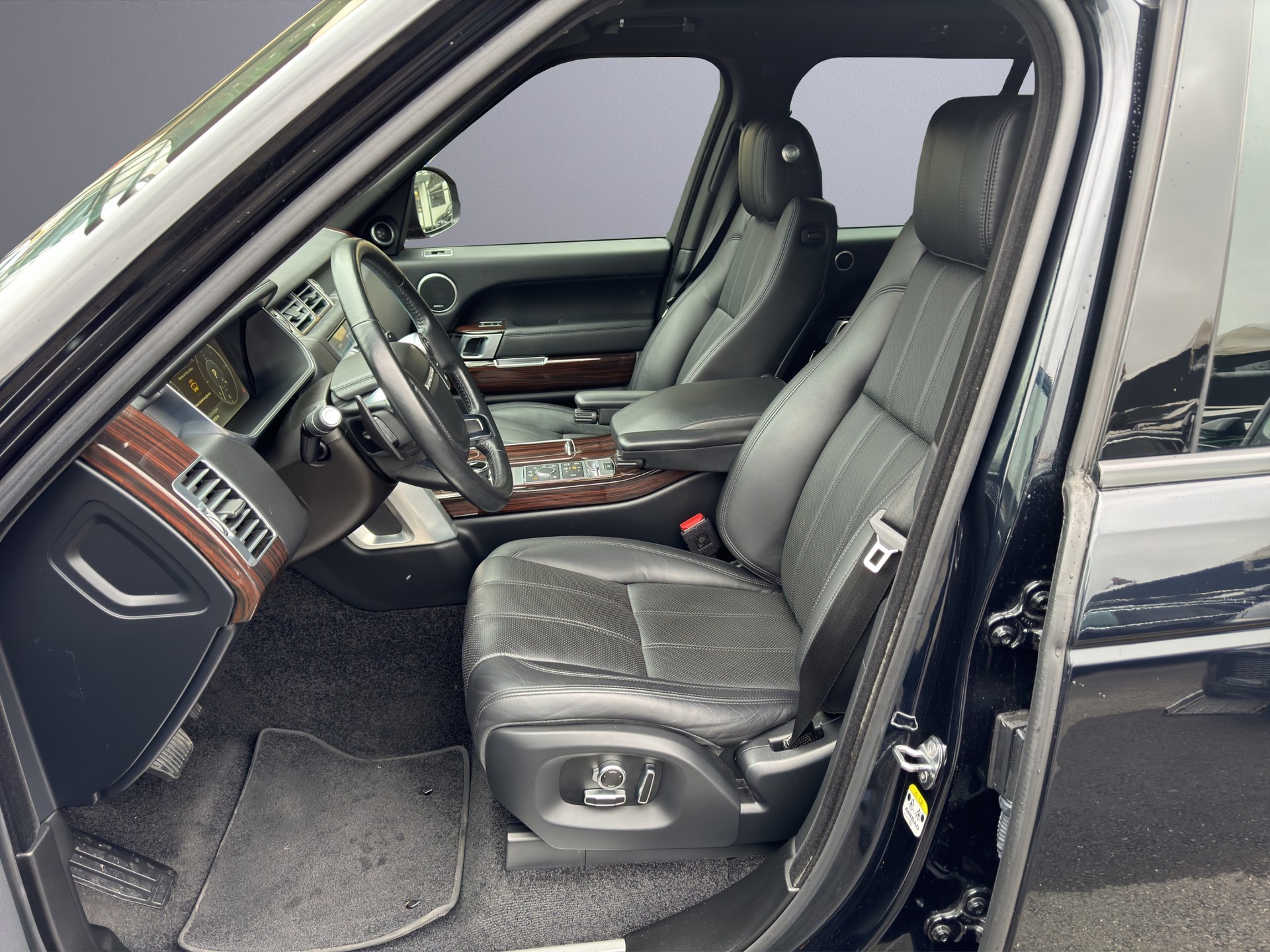 LAND ROVER Range Rover 3.0 TDV6 Vogue Automatic-image-10