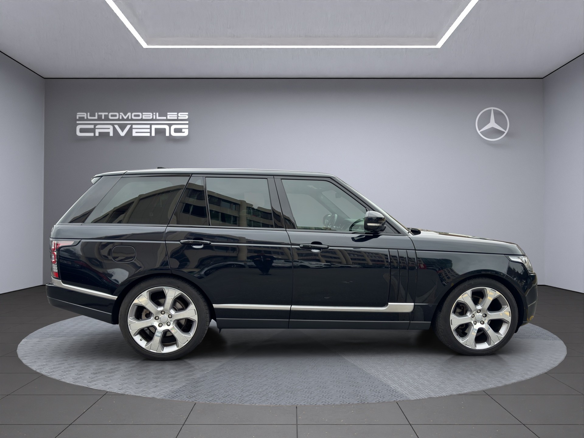 LAND ROVER Range Rover 3.0 TDV6 Vogue Automatic-image-5