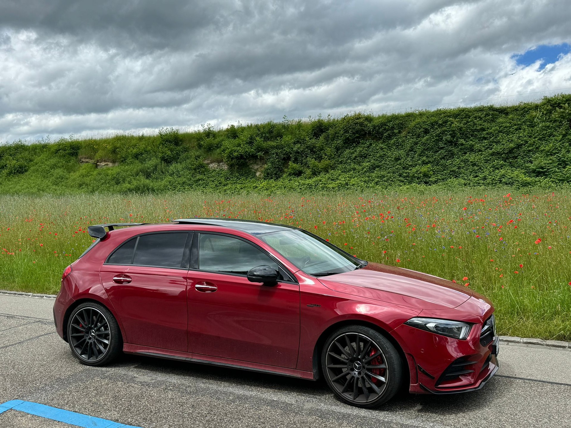 MERCEDES-BENZ A 35 AMG 4Matic Speedshift *leasing möglich*-image-0