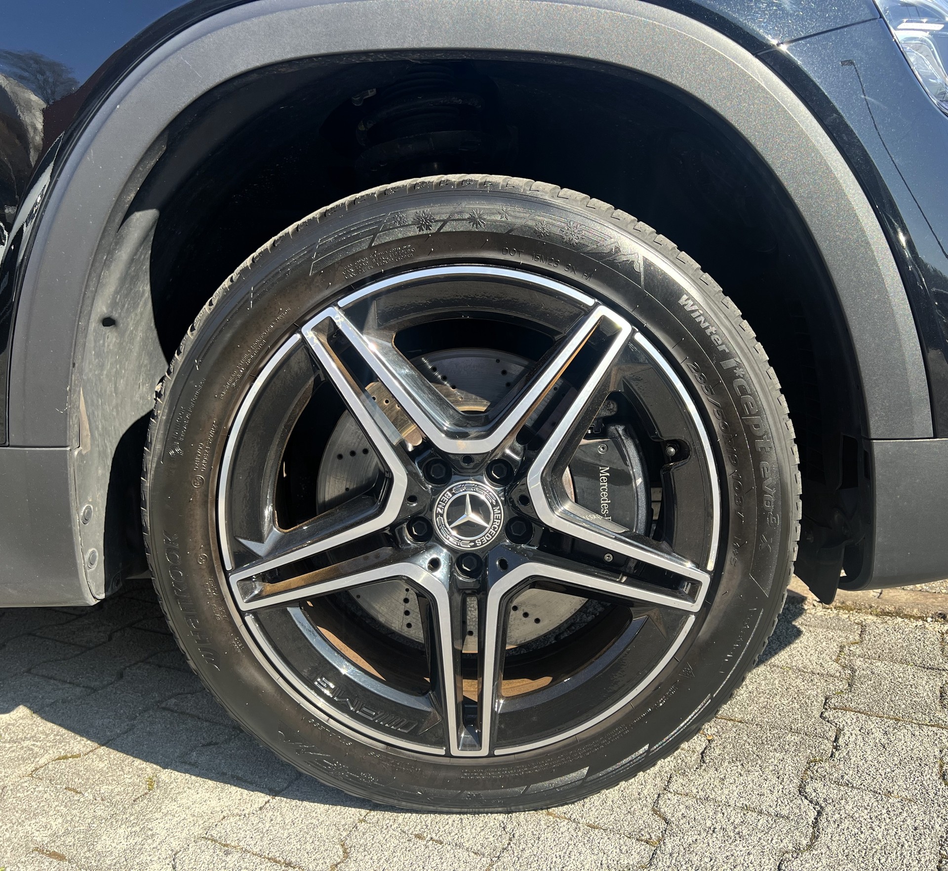 MERCEDES-BENZ GLB 250 4Matic AMG Line 8G-Tronic-image-13