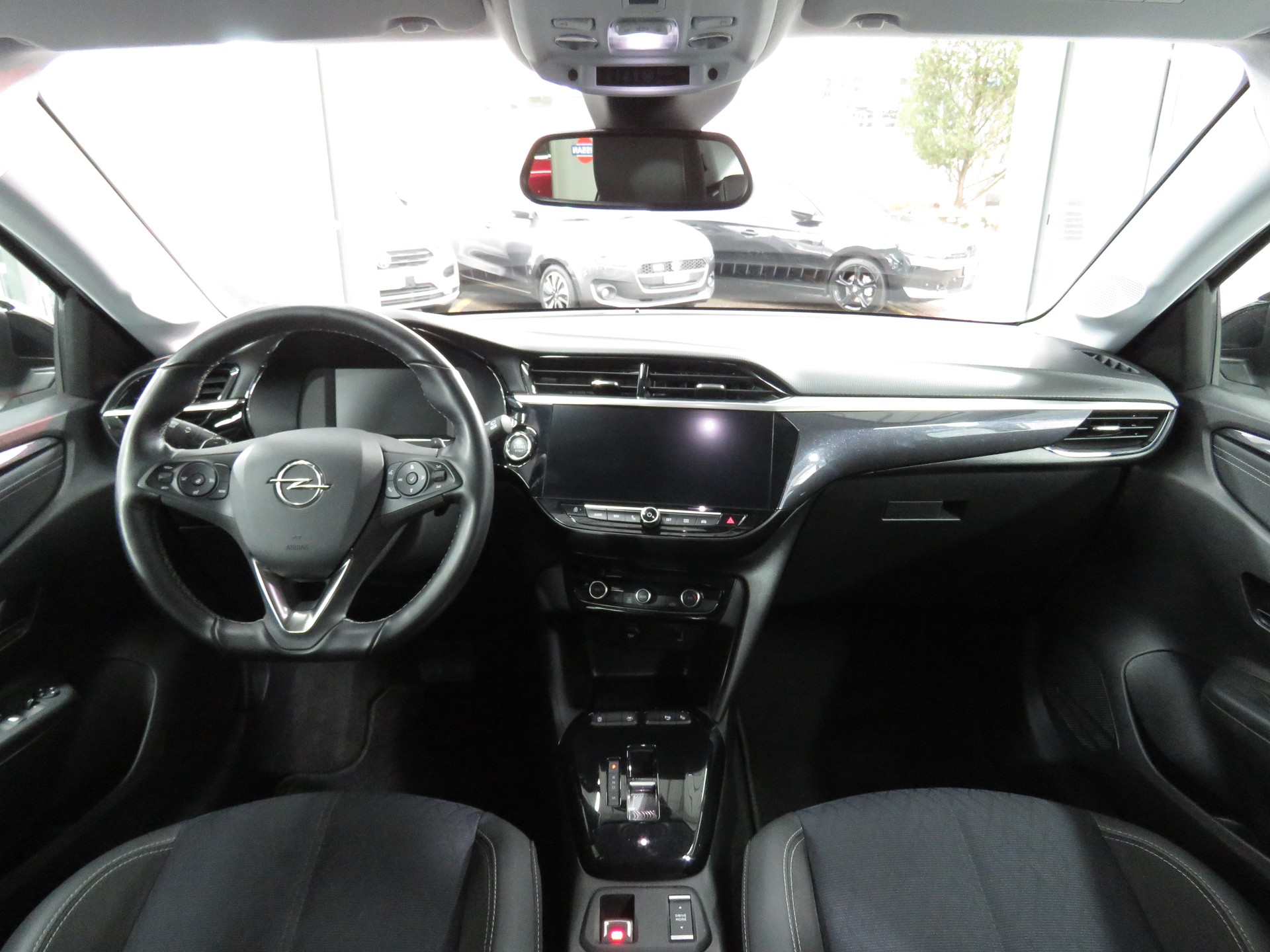 OPEL Corsa 1.2 TP Elegance (Automat)-image-13