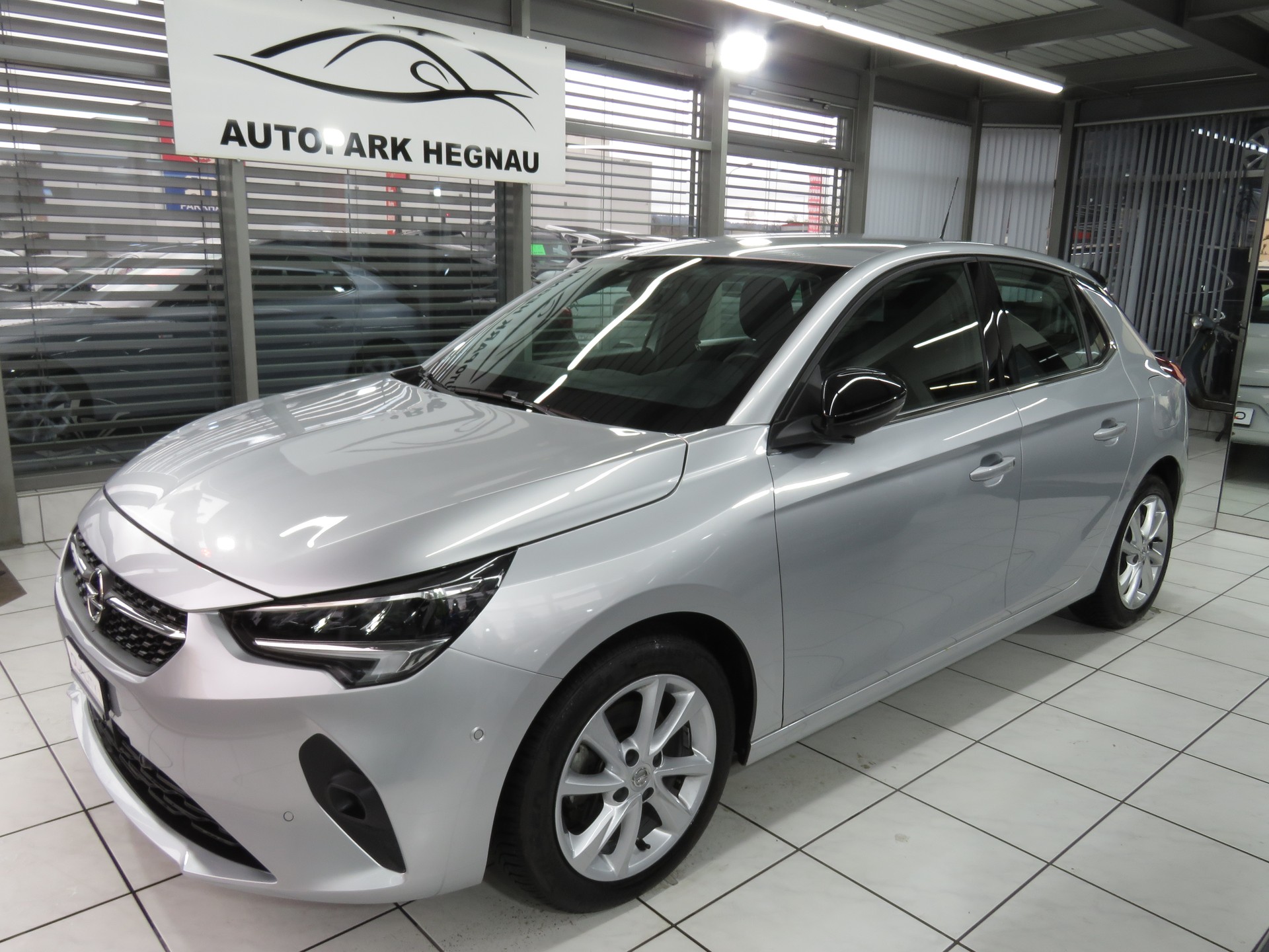 OPEL Corsa 1.2 TP Elegance (Automat)-image-0
