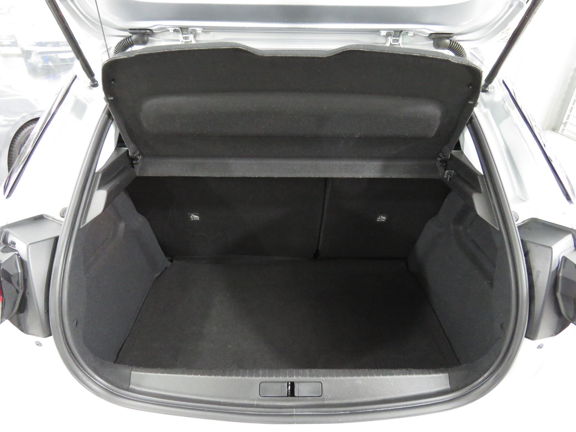 OPEL Corsa 1.2 TP Elegance (Automat)-image-9