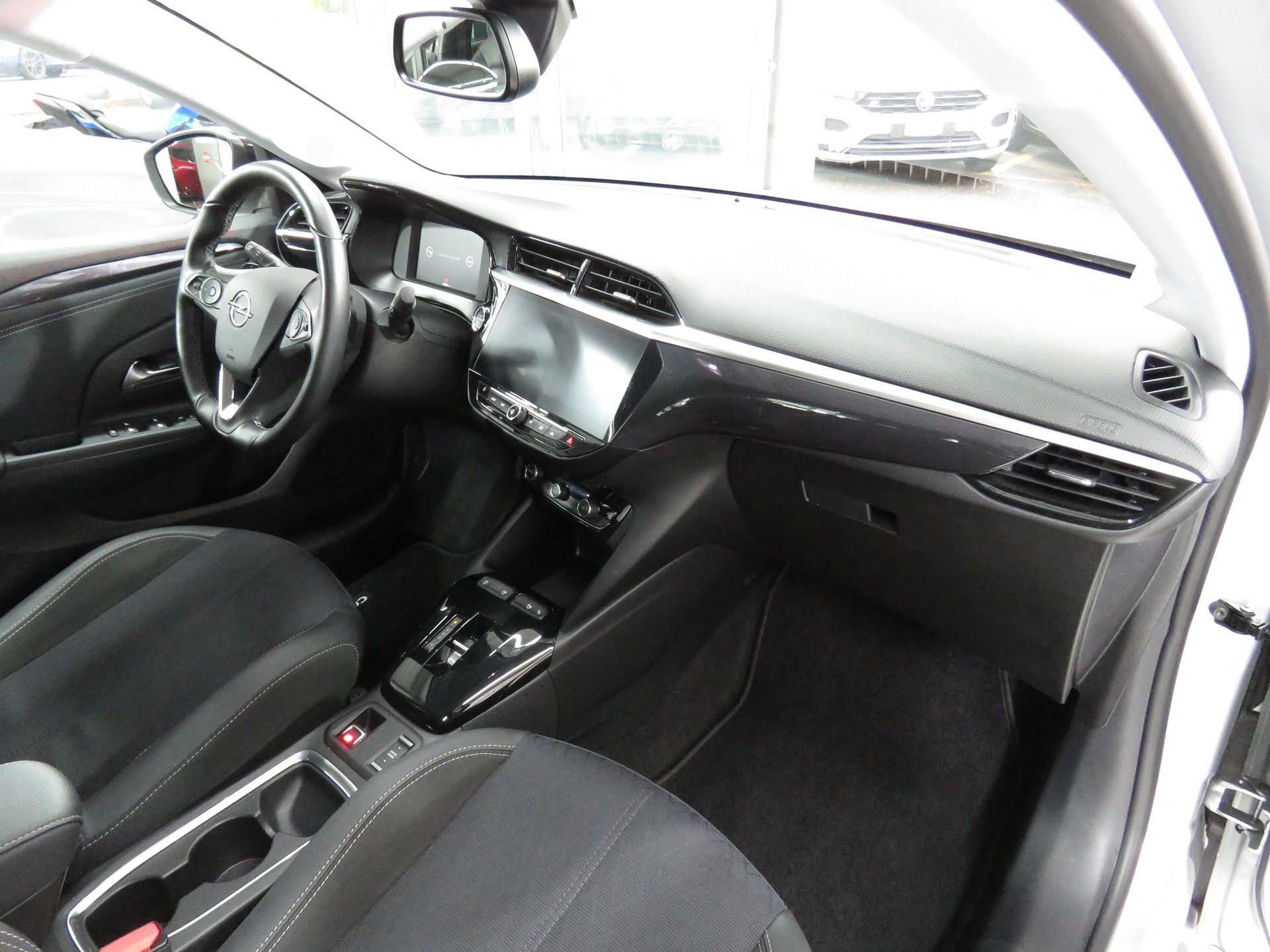 OPEL Corsa 1.2 TP Elegance (Automat)-image-10