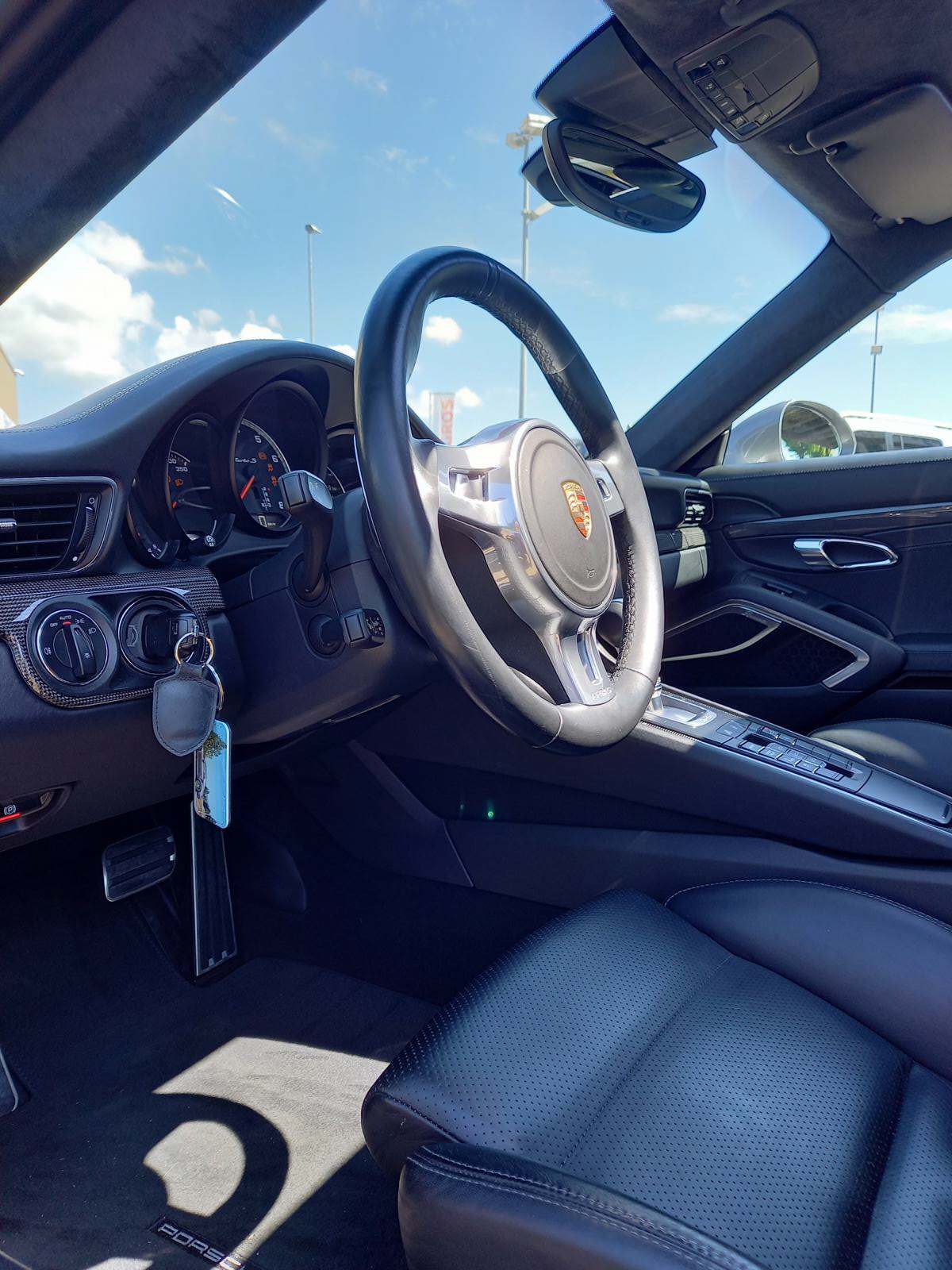 PORSCHE 911 Turbo S PDK-image-7