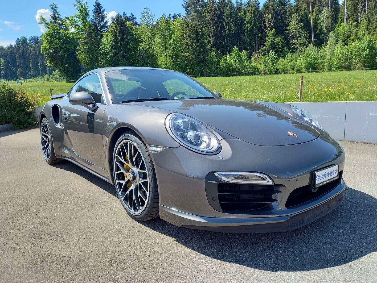 PORSCHE 911 Turbo S PDK-image-0
