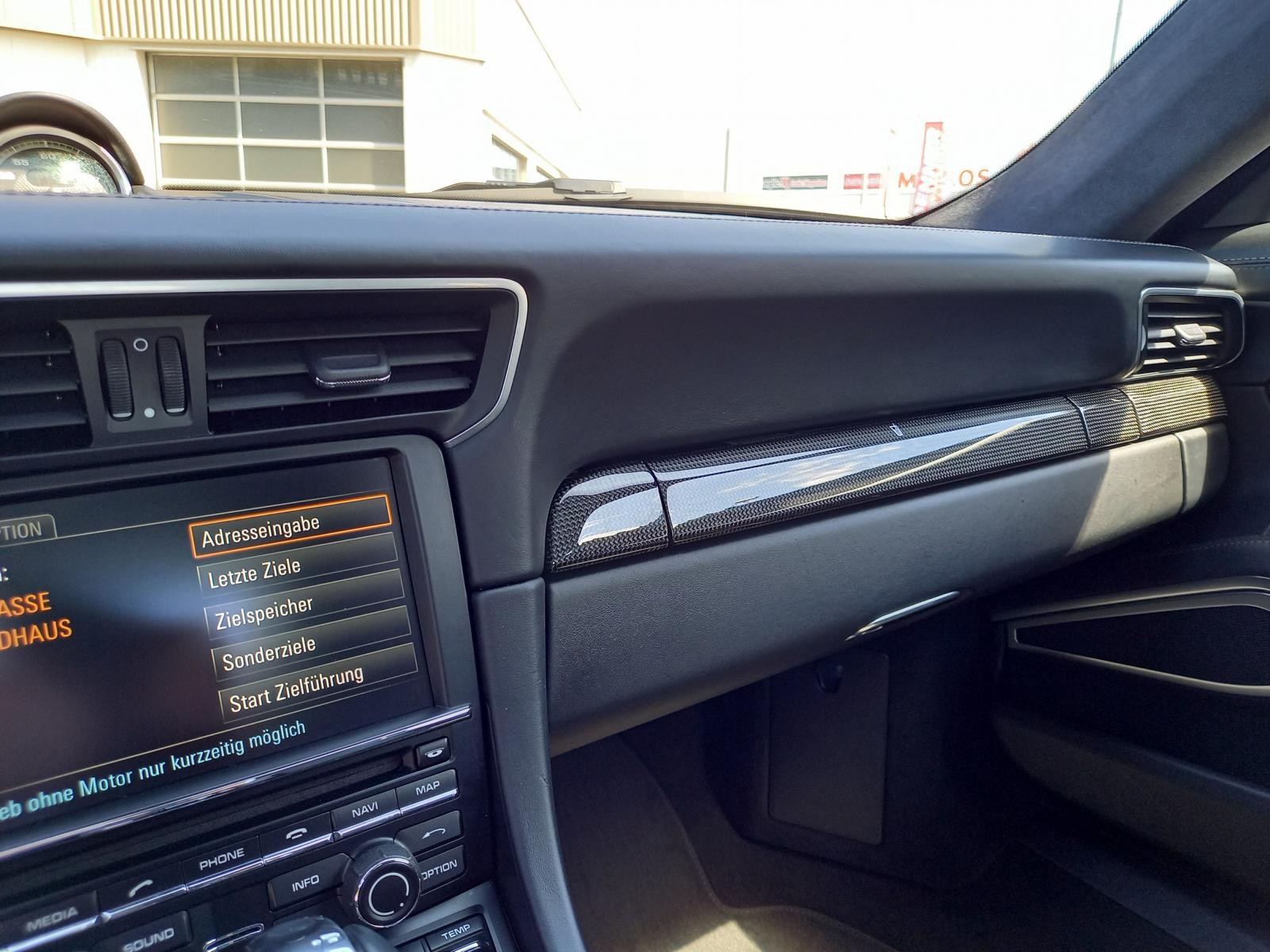PORSCHE 911 Turbo S PDK-image-8