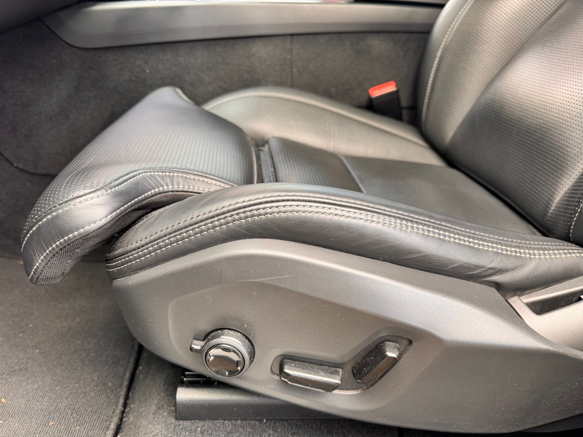 VOLVO XC60 T8 eAWD Inscription Geartronic-image-10