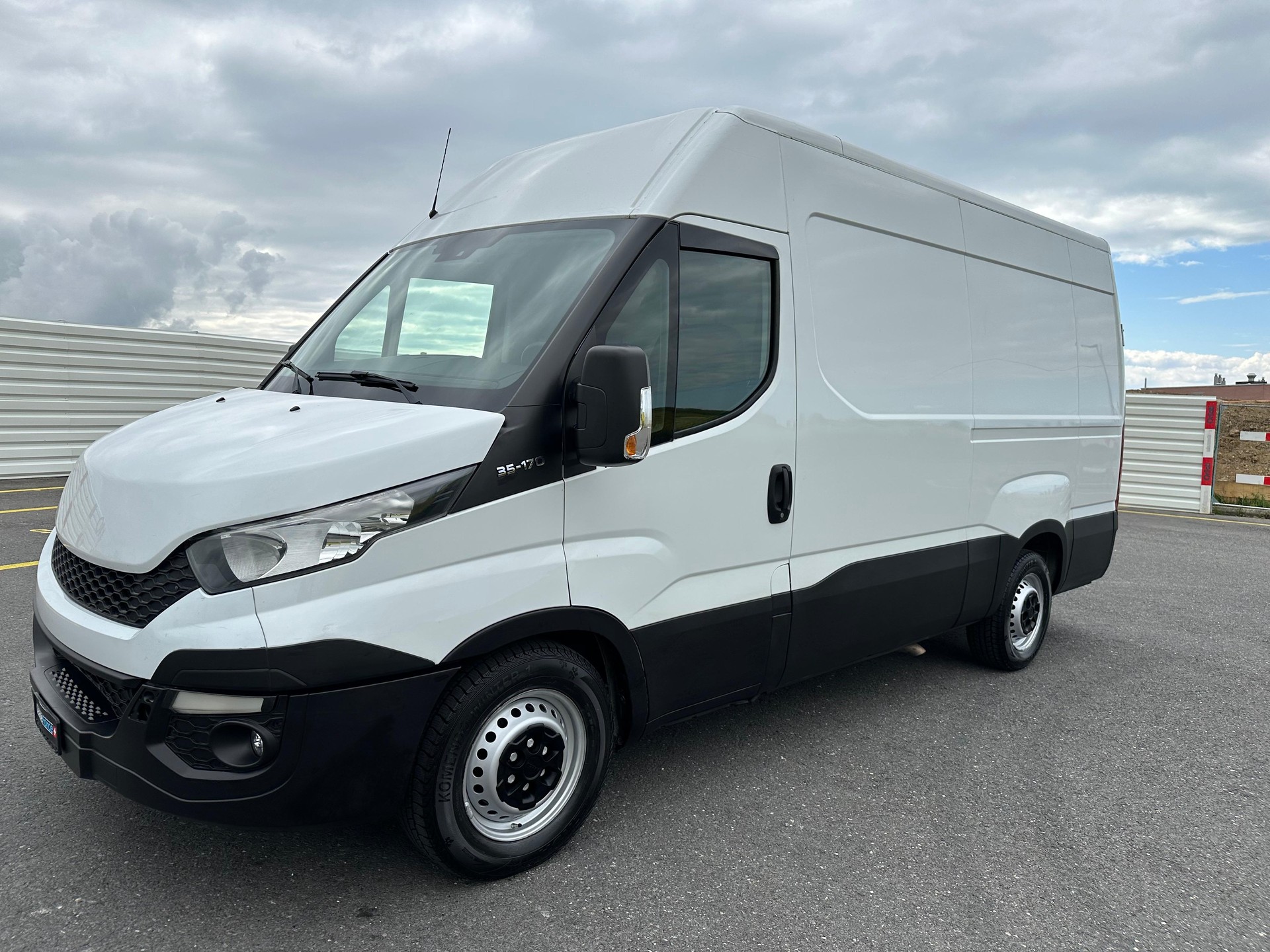 IVECO 35 S 17 V-image-19