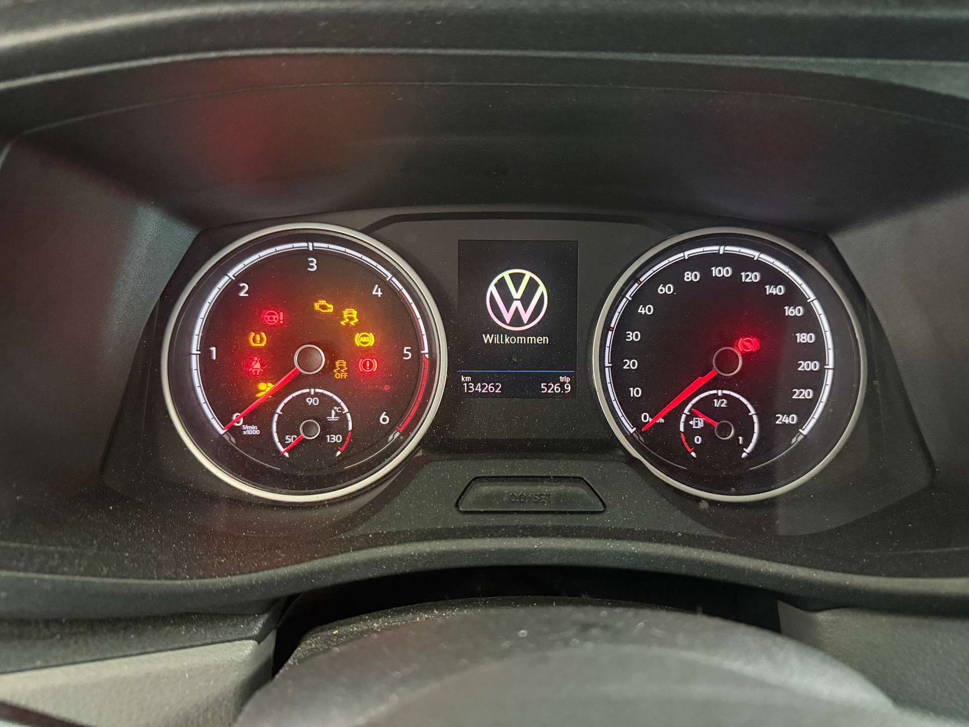 VW T6.1 2.0 TDI 4Motion-image-9