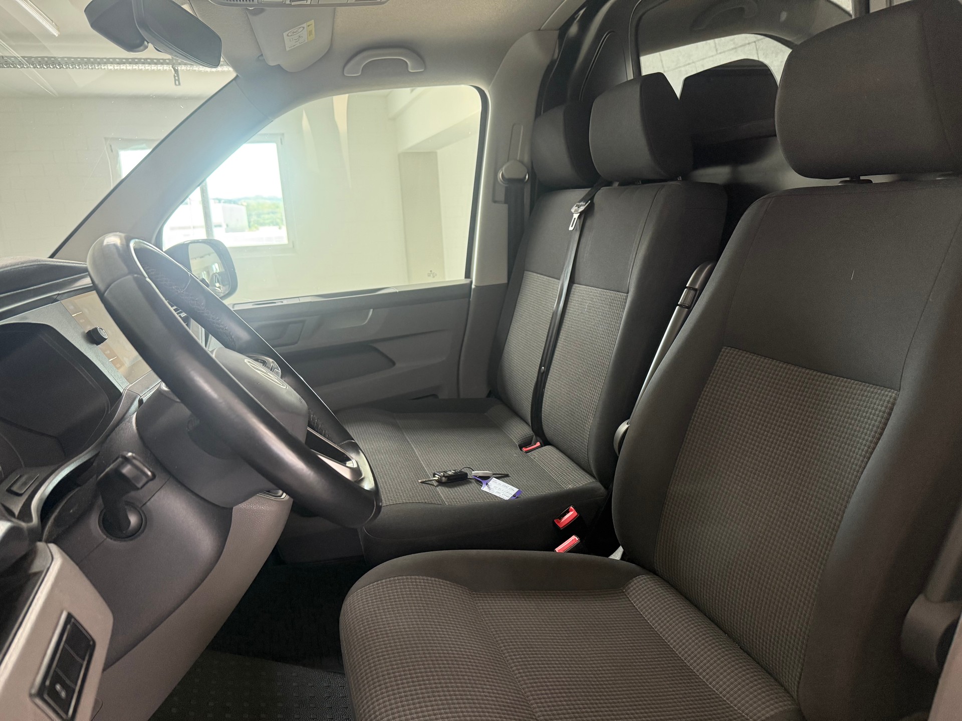 VW T6.1 2.0 TDI 4Motion-image-8