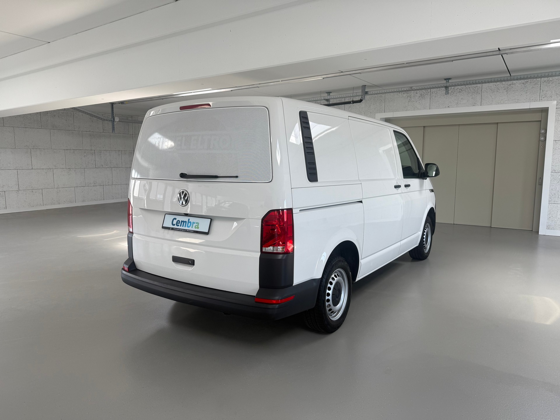 VW T6.1 2.0 TDI 4Motion-image-3