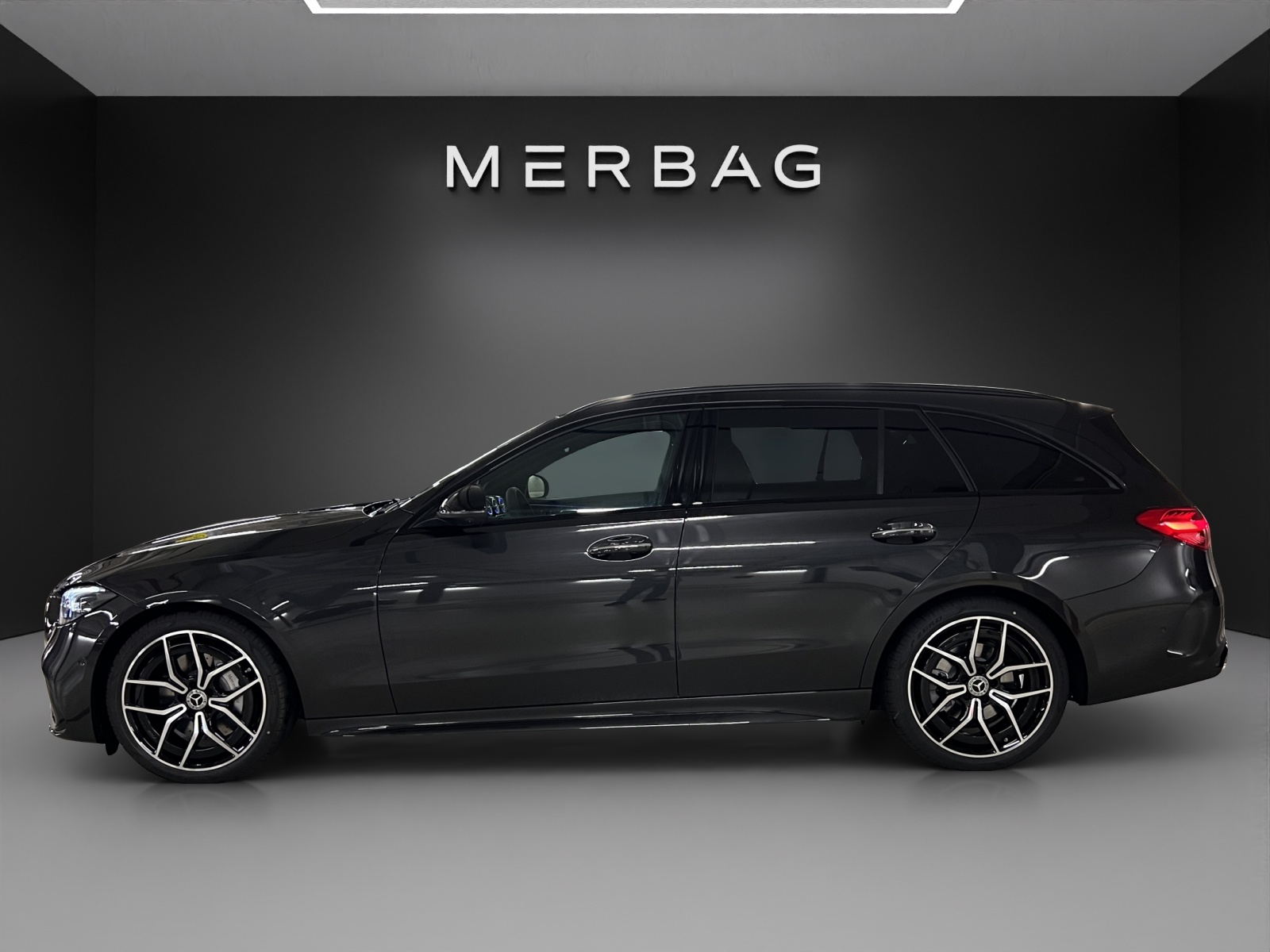 MERCEDES-BENZ C 300 T 4 Matic-image-3