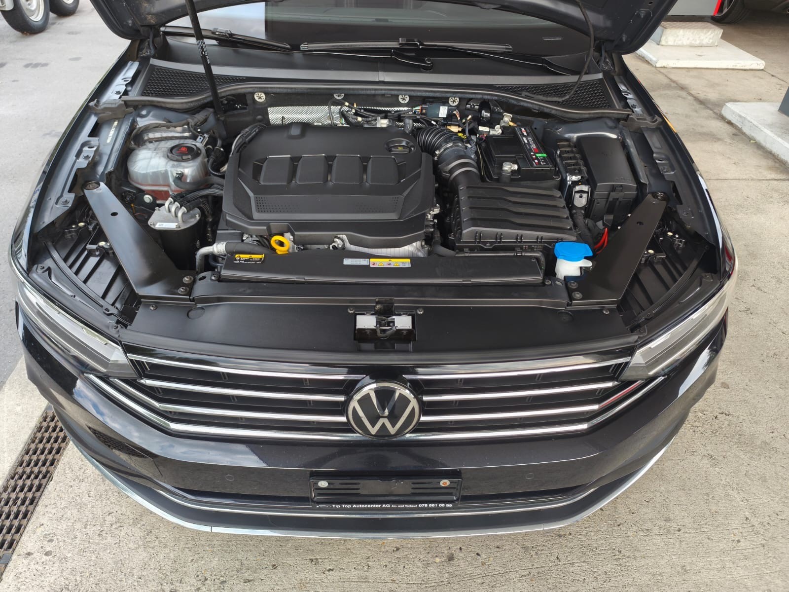 VW Passat 2.0 TDI BMT Business 4Motion DSG-image-21