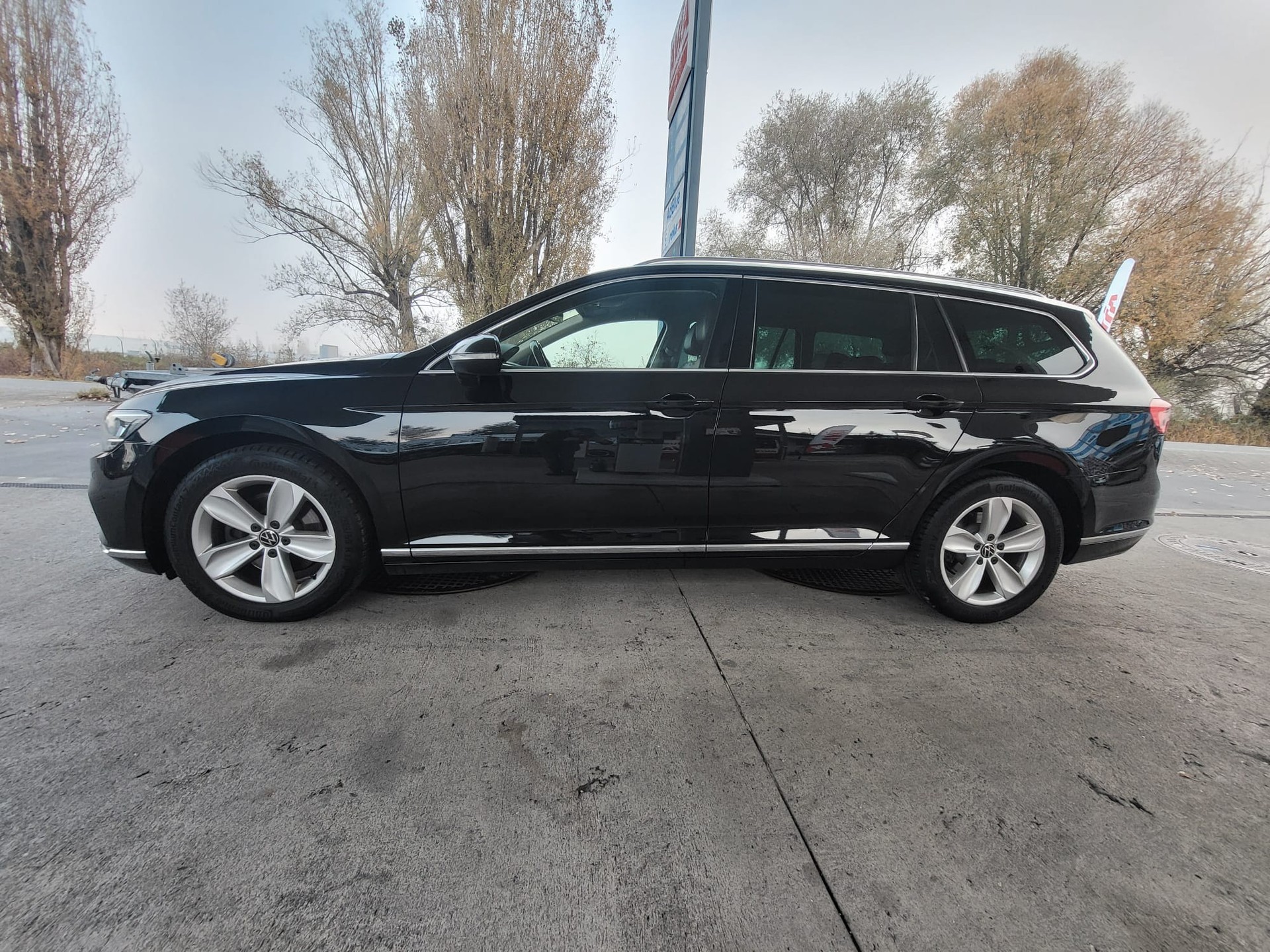 VW Passat 2.0 TDI BMT Business 4Motion DSG-image-9