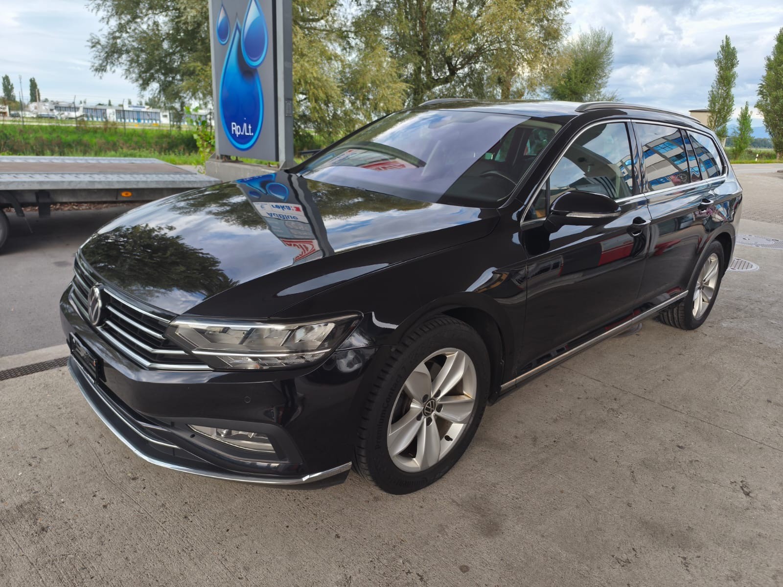 VW Passat 2.0 TDI BMT Business 4Motion DSG-image-1