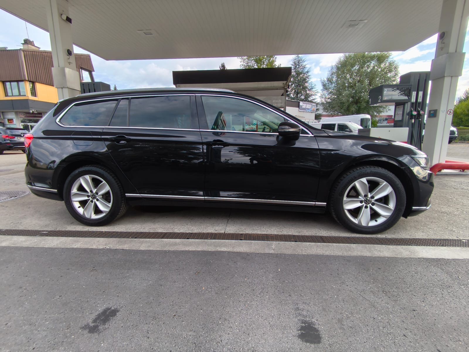 VW Passat 2.0 TDI BMT Business 4Motion DSG-image-4