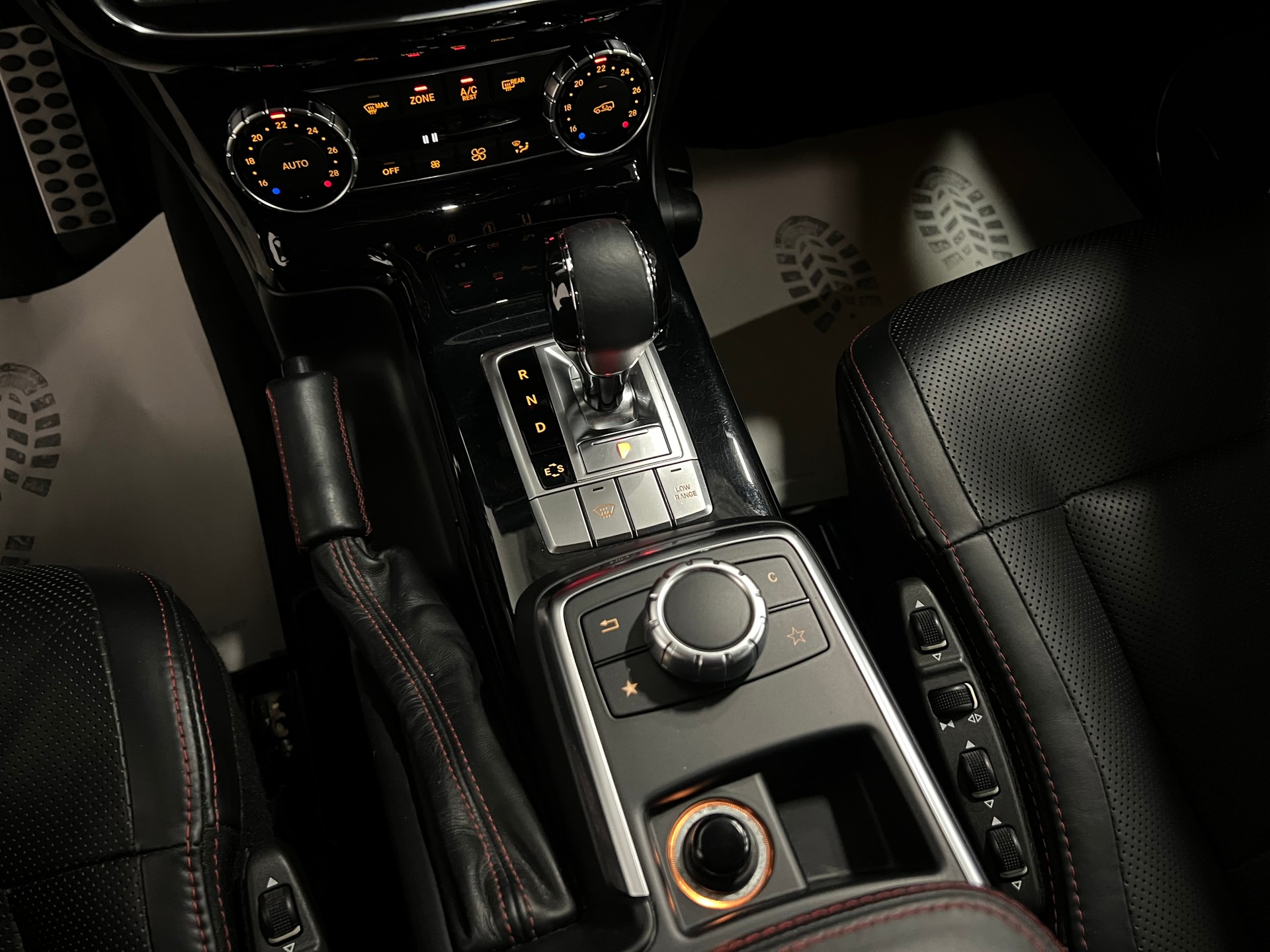 MERCEDES-BENZ G 500 Anniversary 7G-Tronic-image-28