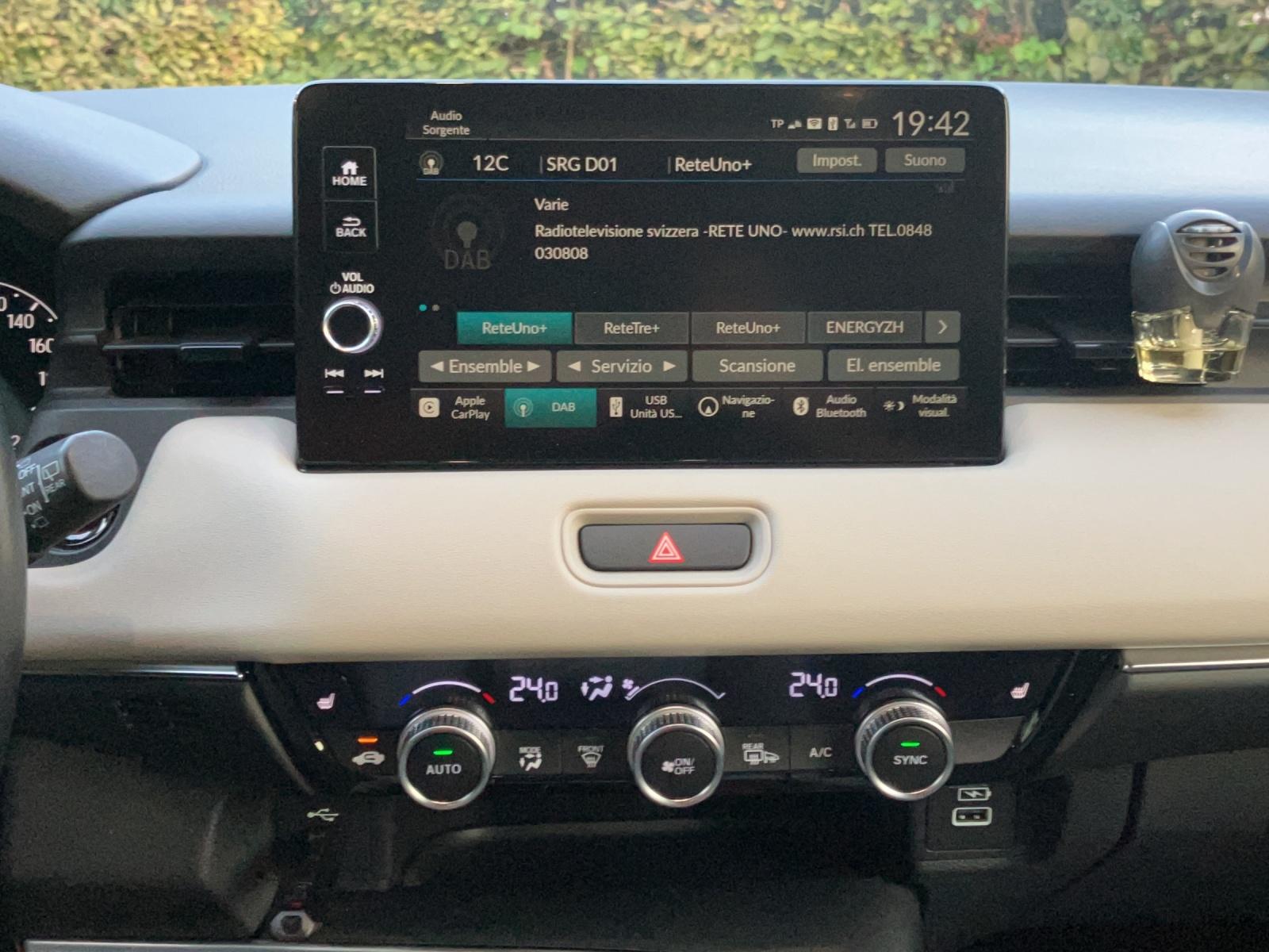 HONDA HR-V 1.5 i-MMD Advance Style-image-13