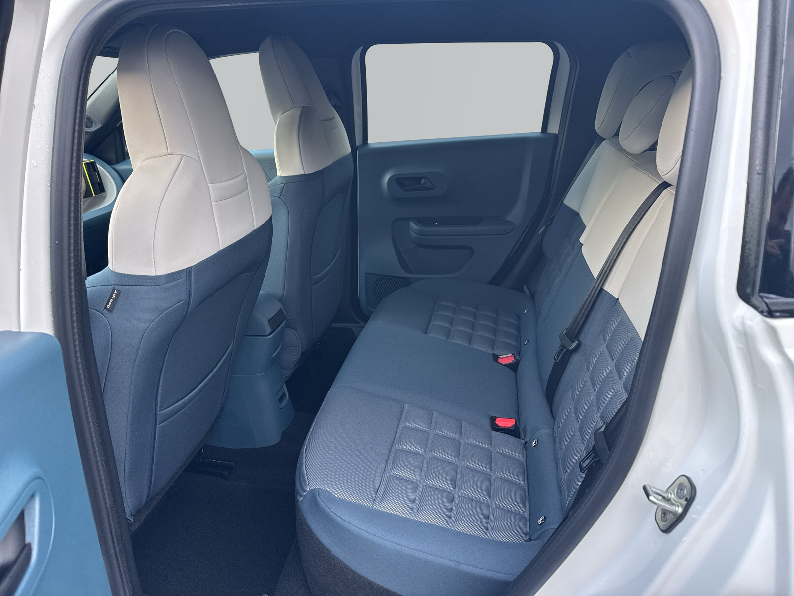 FIAT Grande Panda 1.2 Hybrid La Prima-image-9
