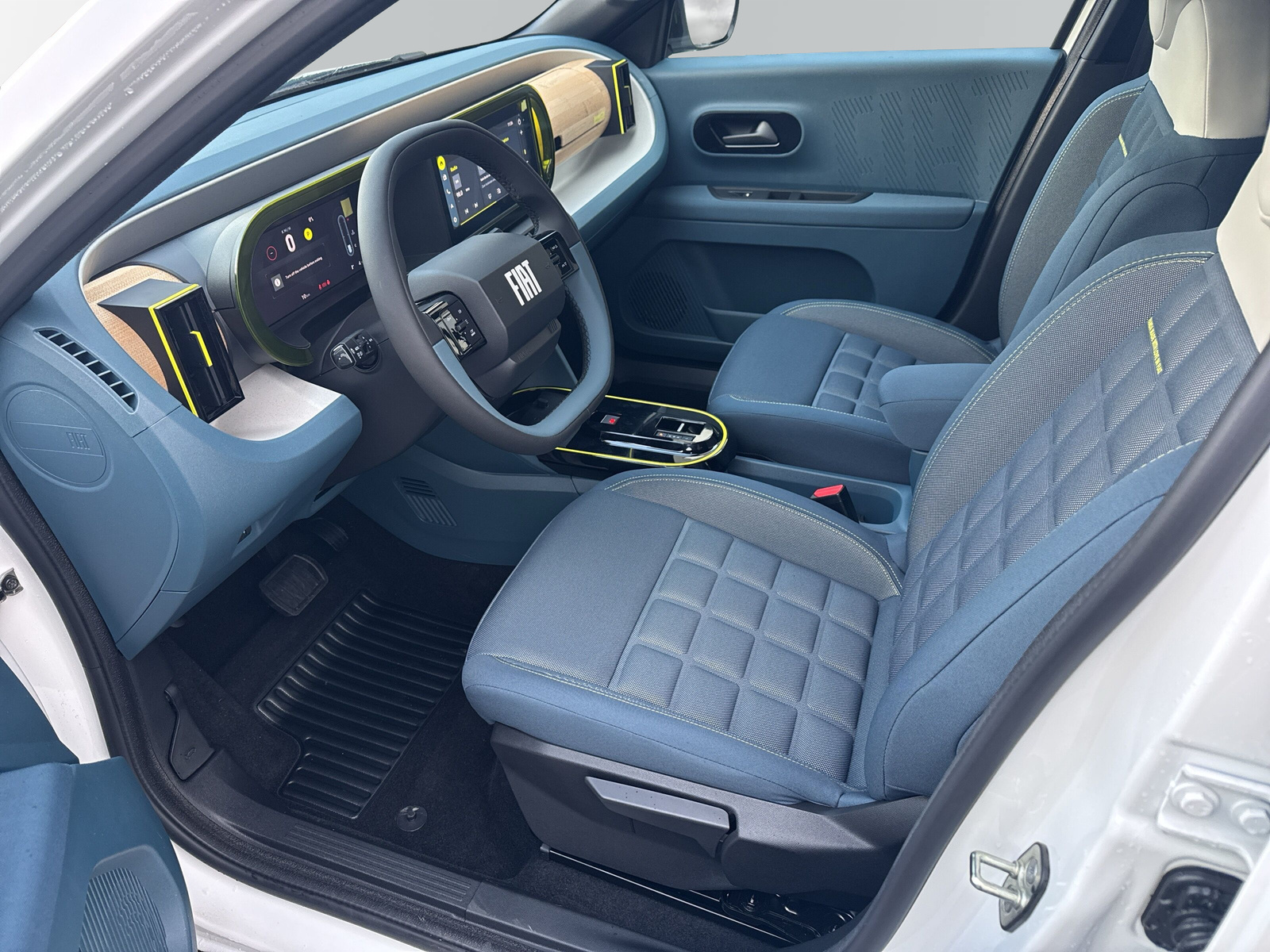 FIAT Grande Panda 1.2 Hybrid La Prima-image-7