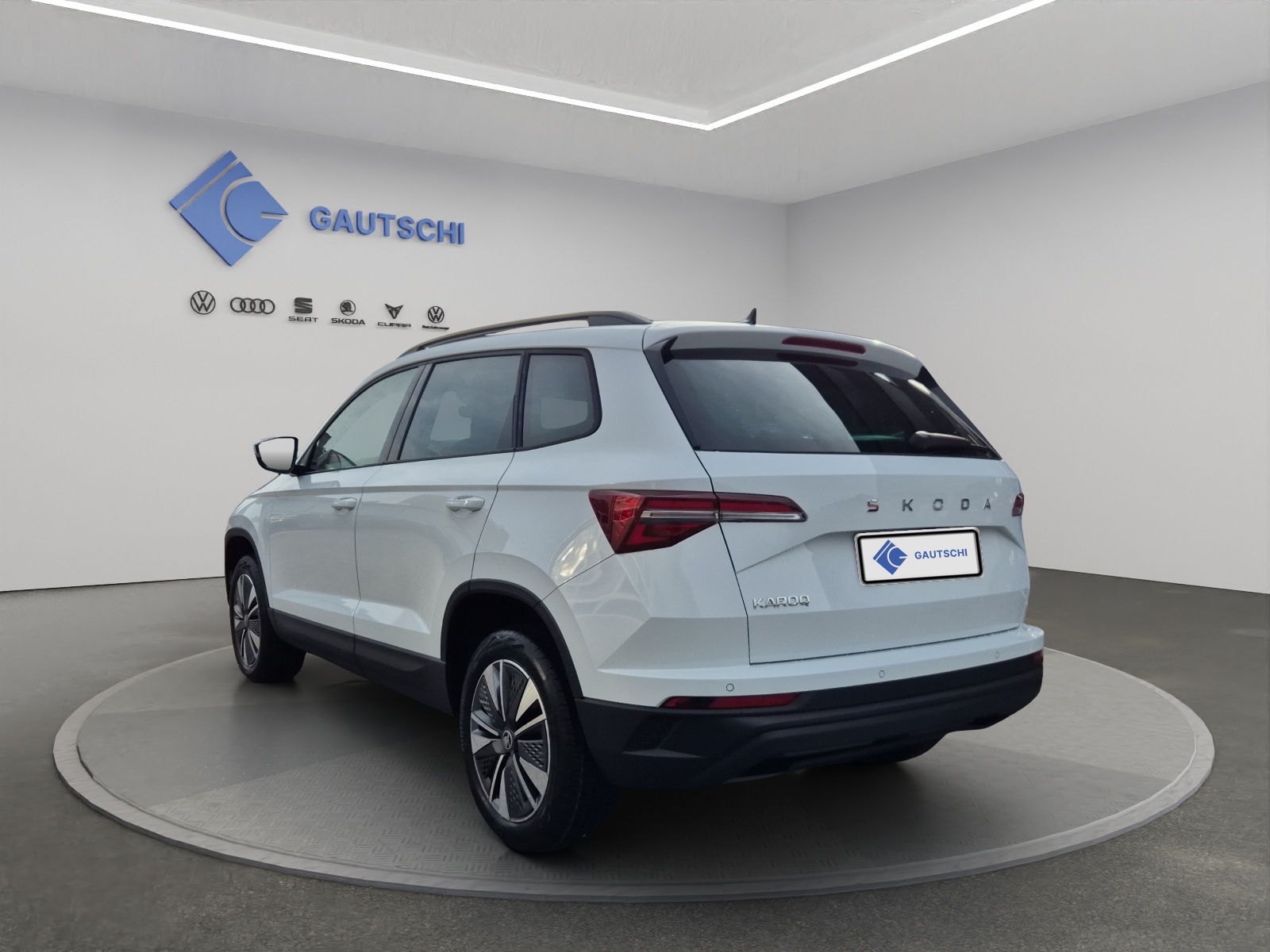 SKODA Karoq 1.5 TSI Dynamic DSG-image-2