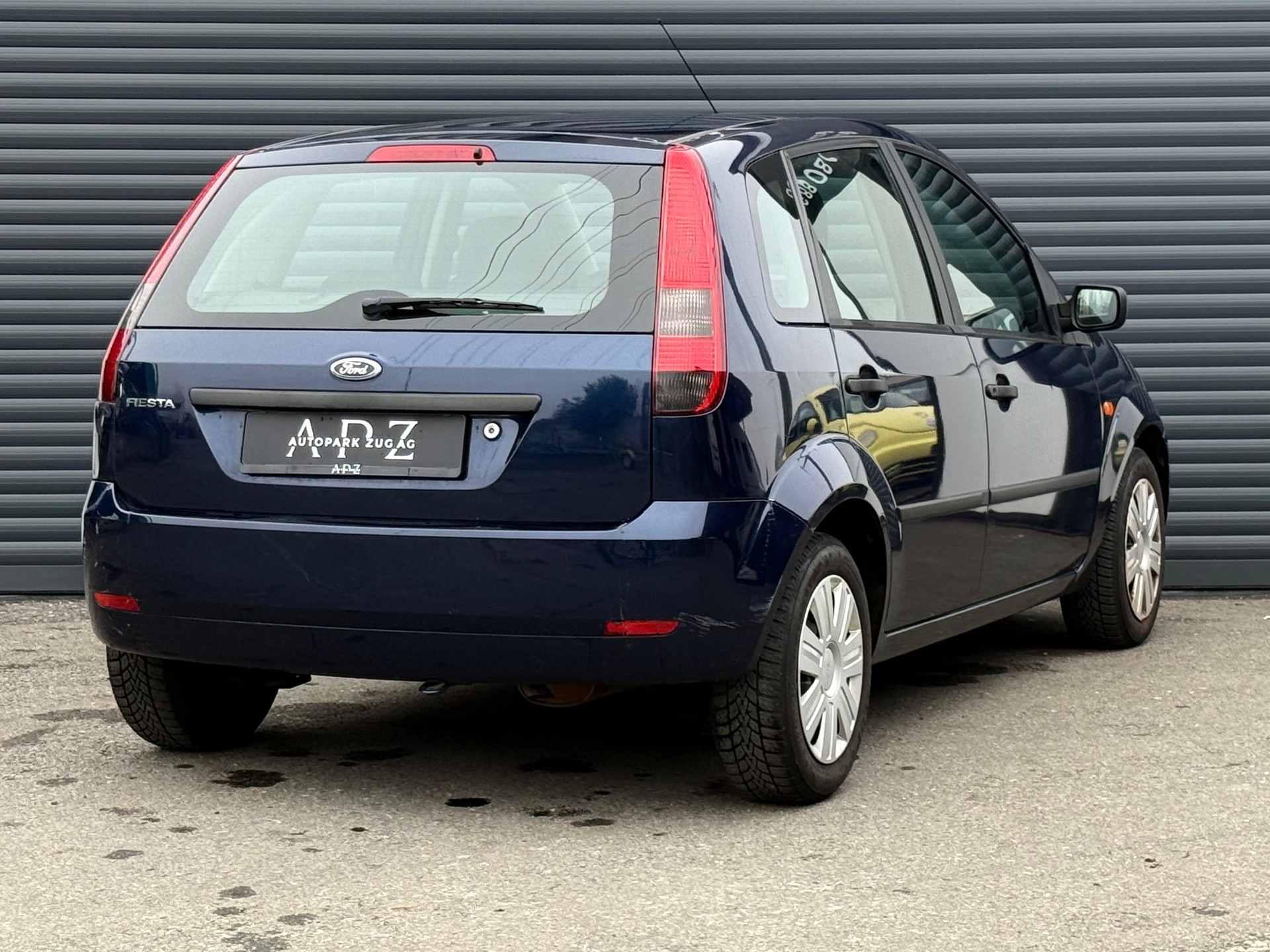 FORD Fiesta 1.4 16V Trend-image-4