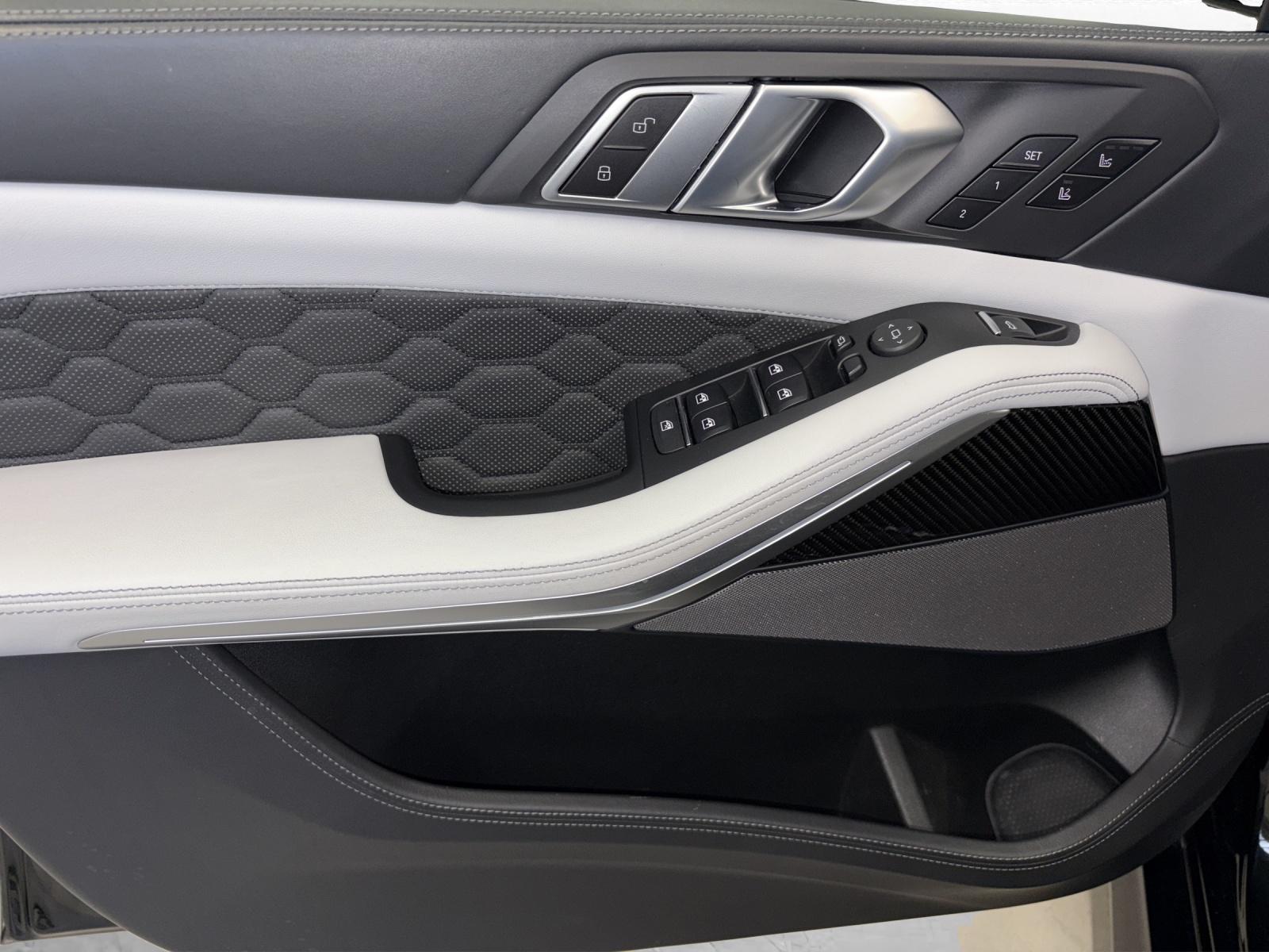 BMW X5 M Competition-image-16