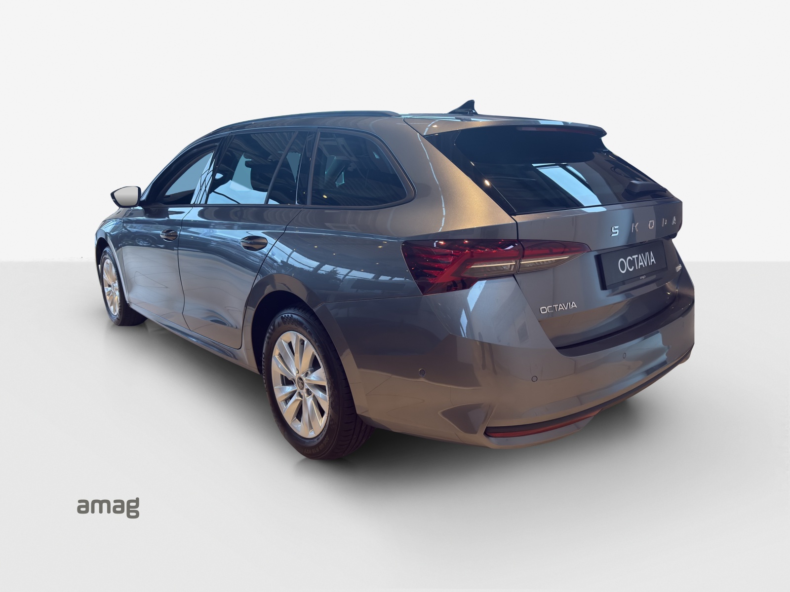 SKODA Octavia Combi 1.5 TSI mHEV DSG Dynamic-image-2