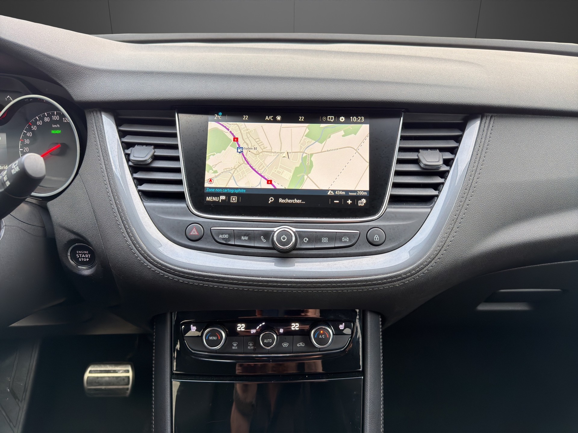 OPEL Grandland X 1.6 Hybrid4 Ultimate Automatik-image-10