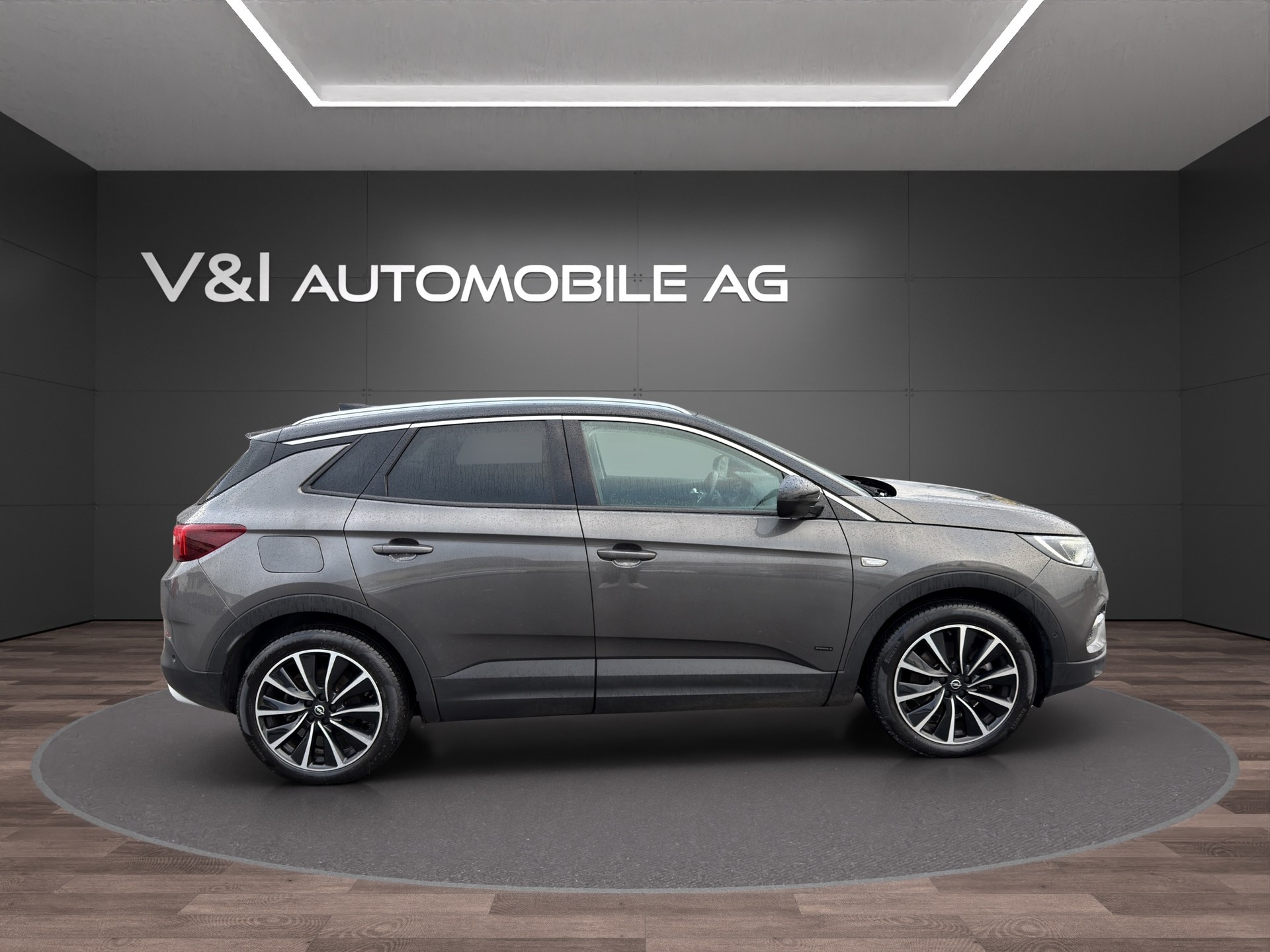 OPEL Grandland X 1.6 Hybrid4 Ultimate Automatik-image-5