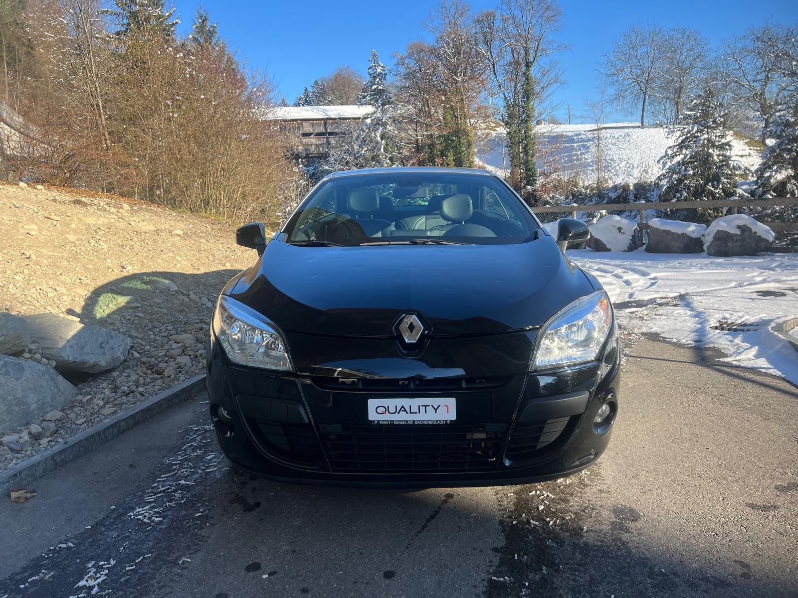 RENAULT Mégane CC 2.0 16V Dynamique CVT-image-1