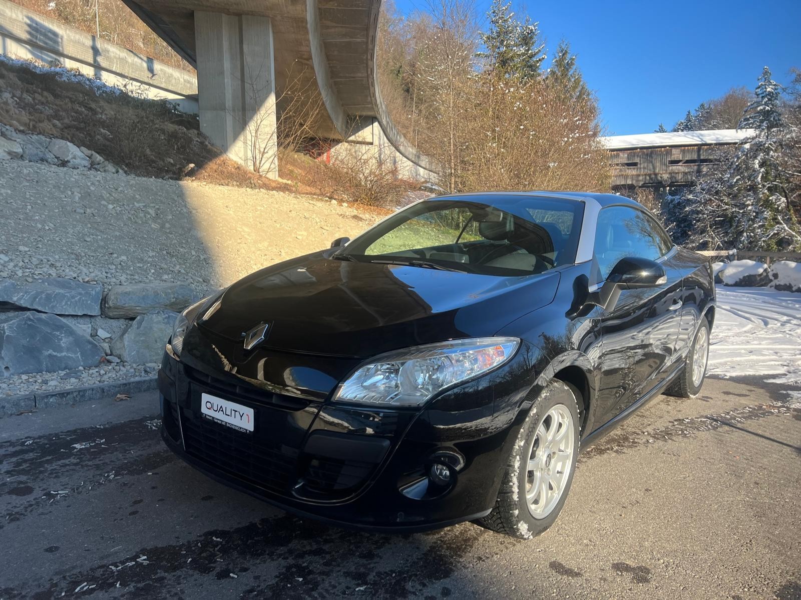 RENAULT Mégane CC 2.0 16V Dynamique CVT-image-0