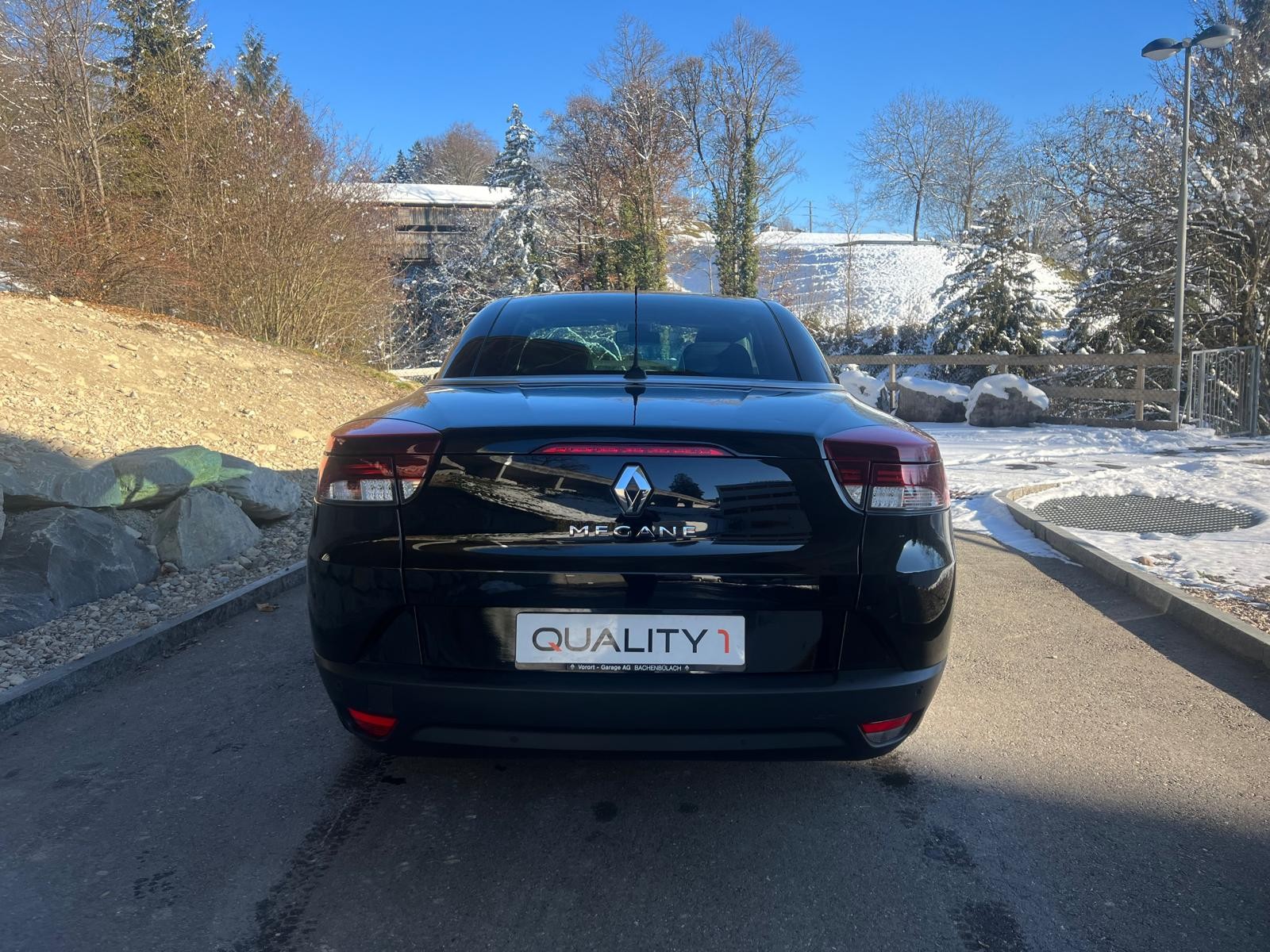 RENAULT Mégane CC 2.0 16V Dynamique CVT-image-3