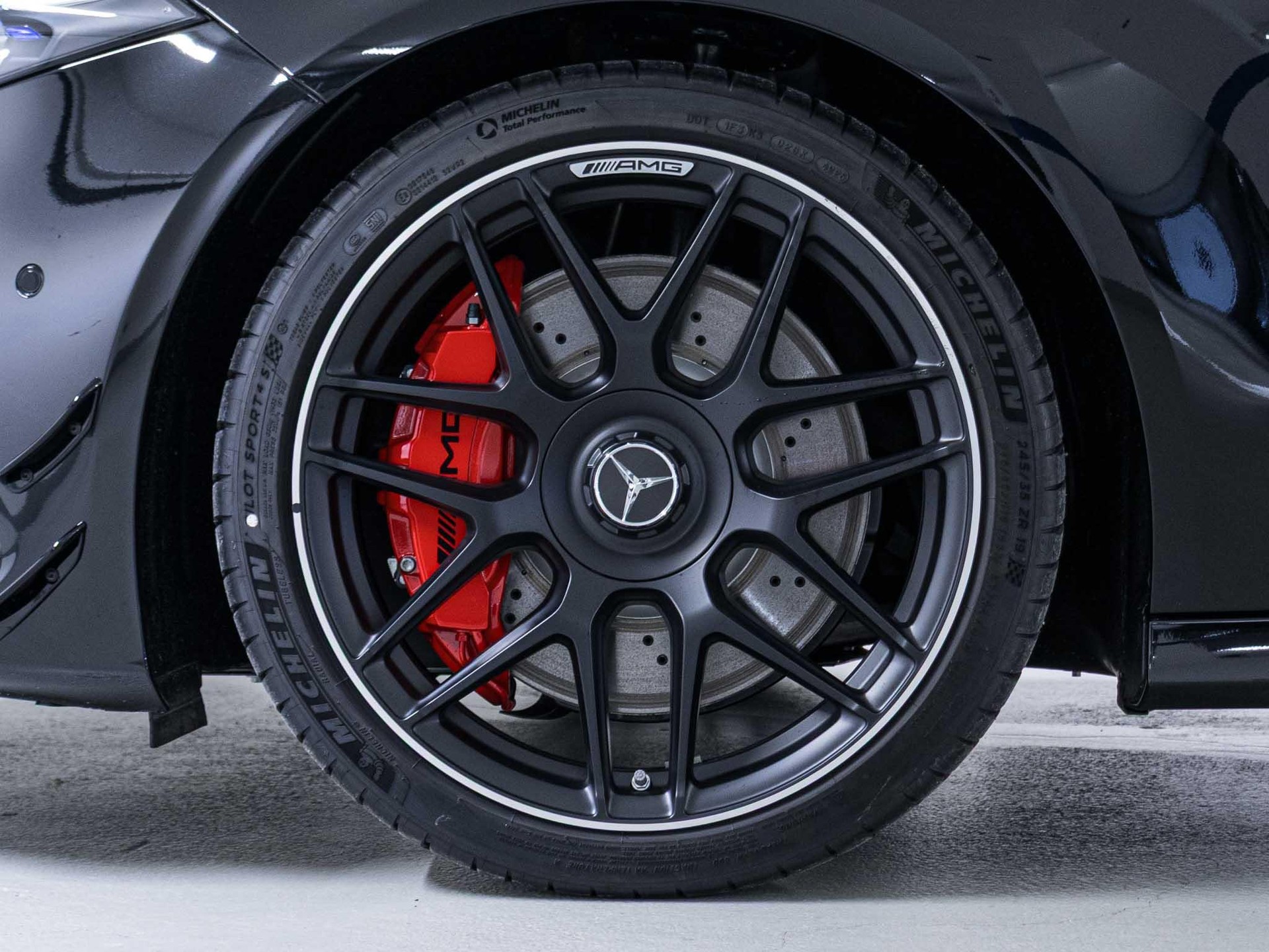 MERCEDES-BENZ A 45 S AMG 4MATIC+-image-14