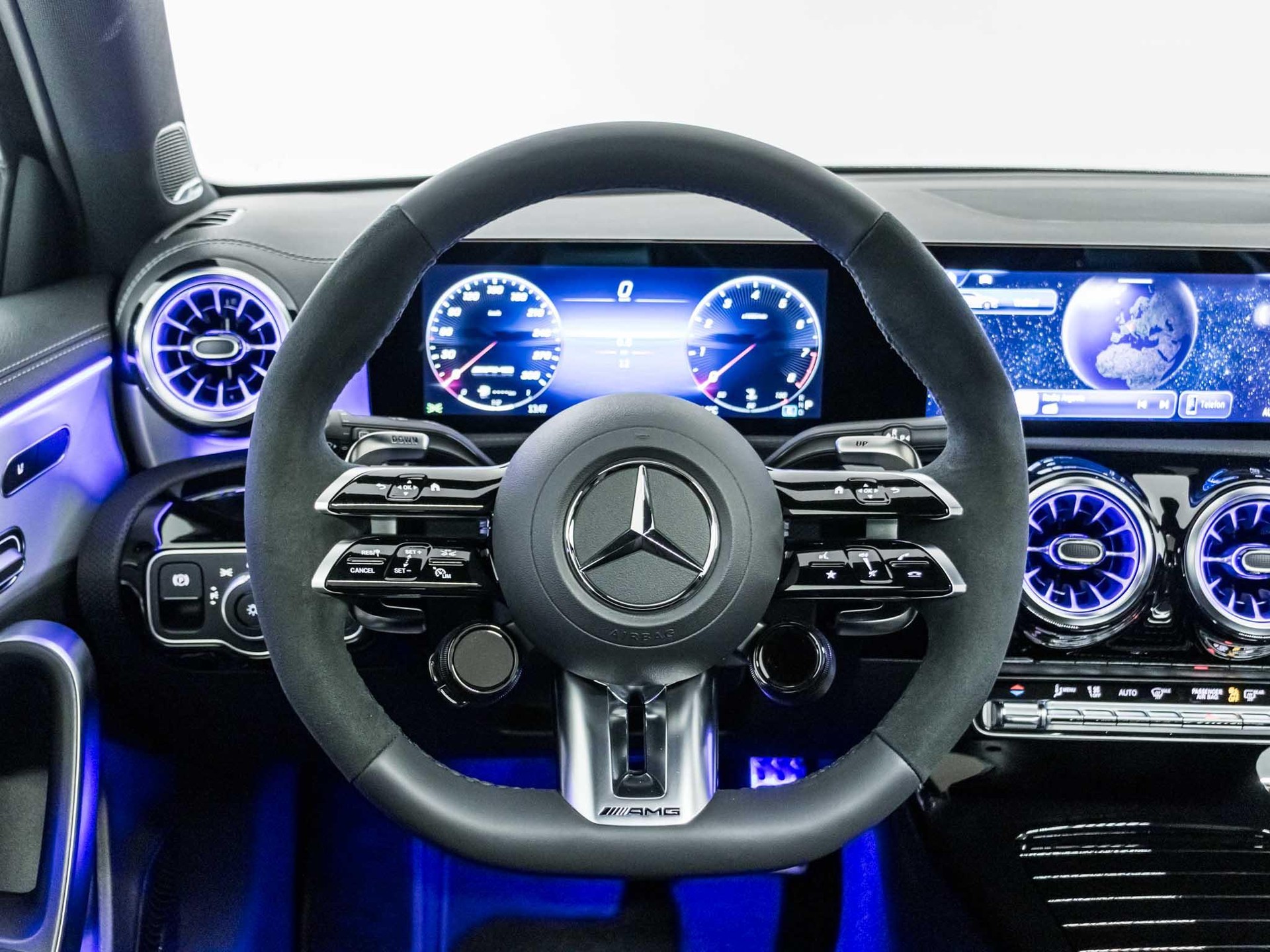 MERCEDES-BENZ A 45 S AMG 4MATIC+-image-10