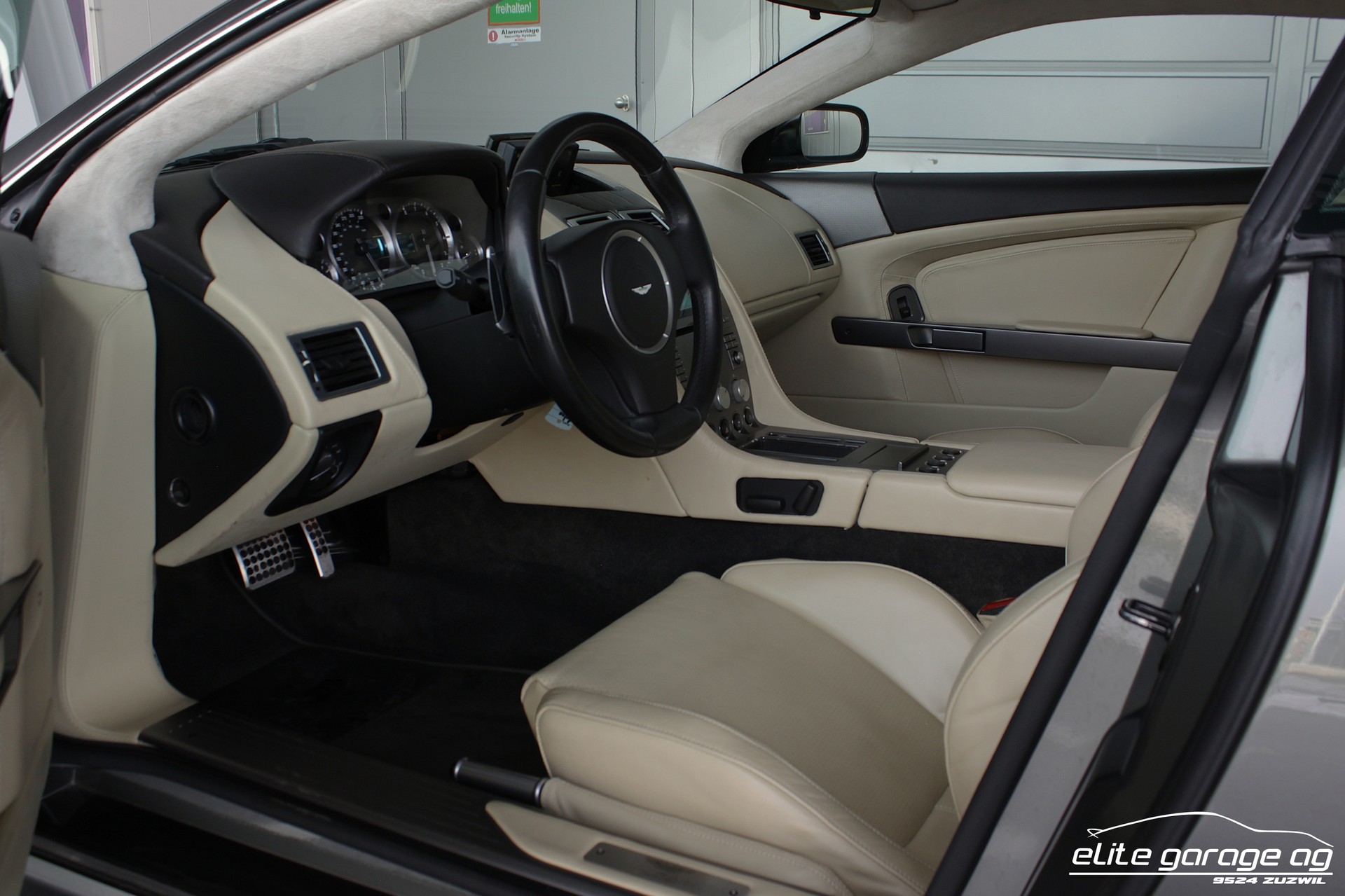 ASTON MARTIN DB9 Touchtronic 2-image-12