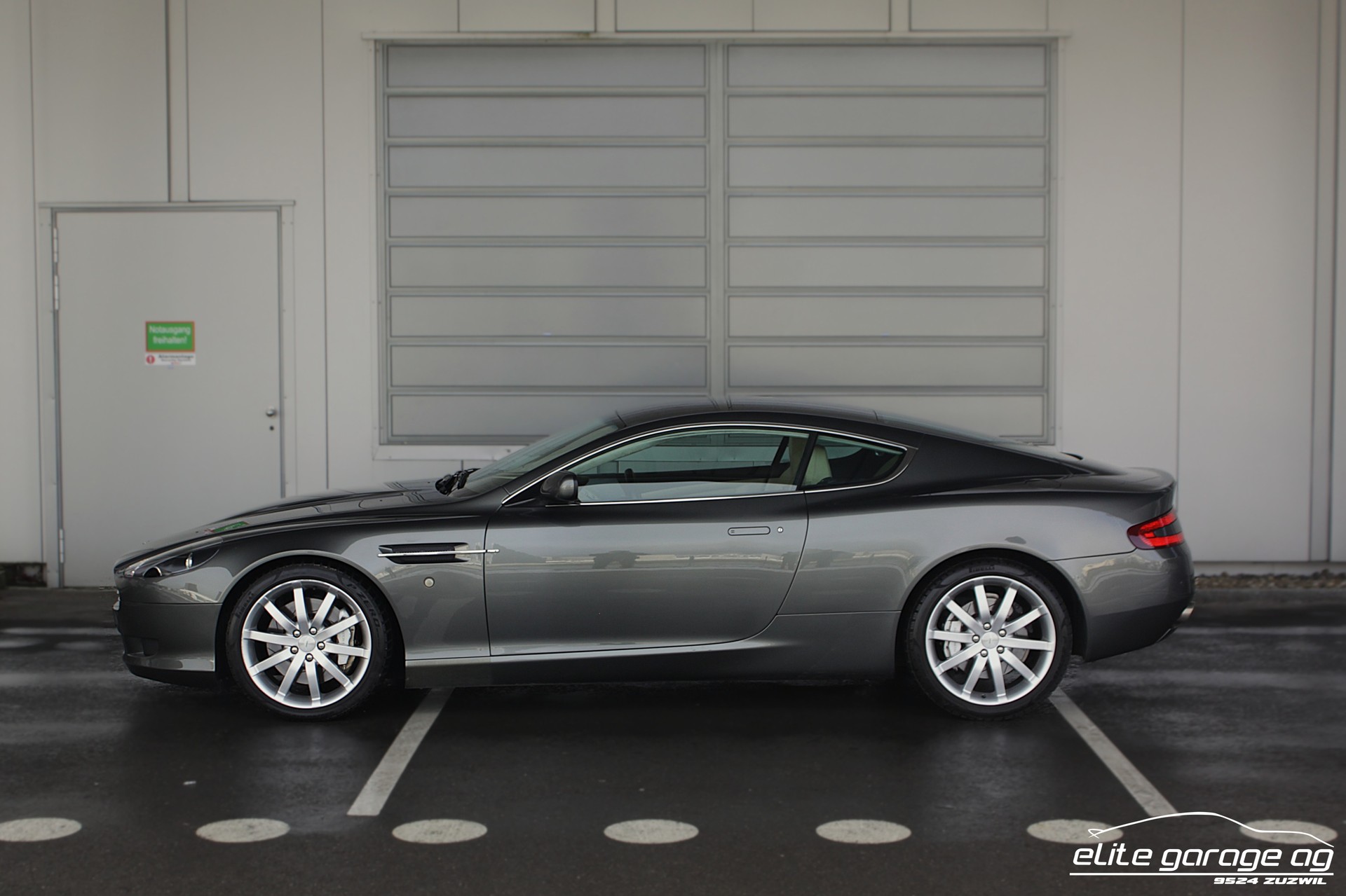 ASTON MARTIN DB9 Touchtronic 2-image-1
